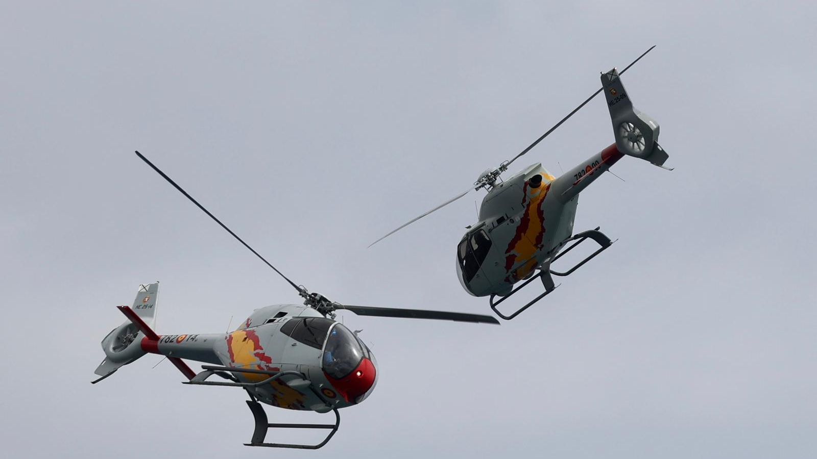 El ensayo de dos helicópteros de la Patrulla Aspa