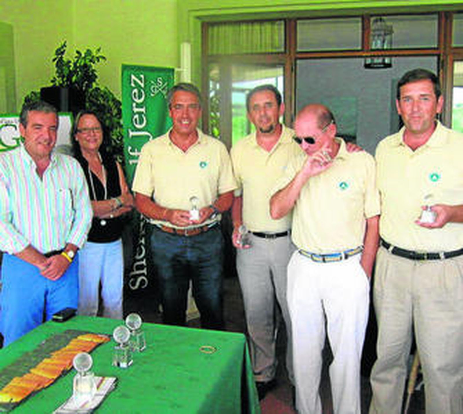 Componentes del Rota Club de Golf, segundo clasificado en Jerez.