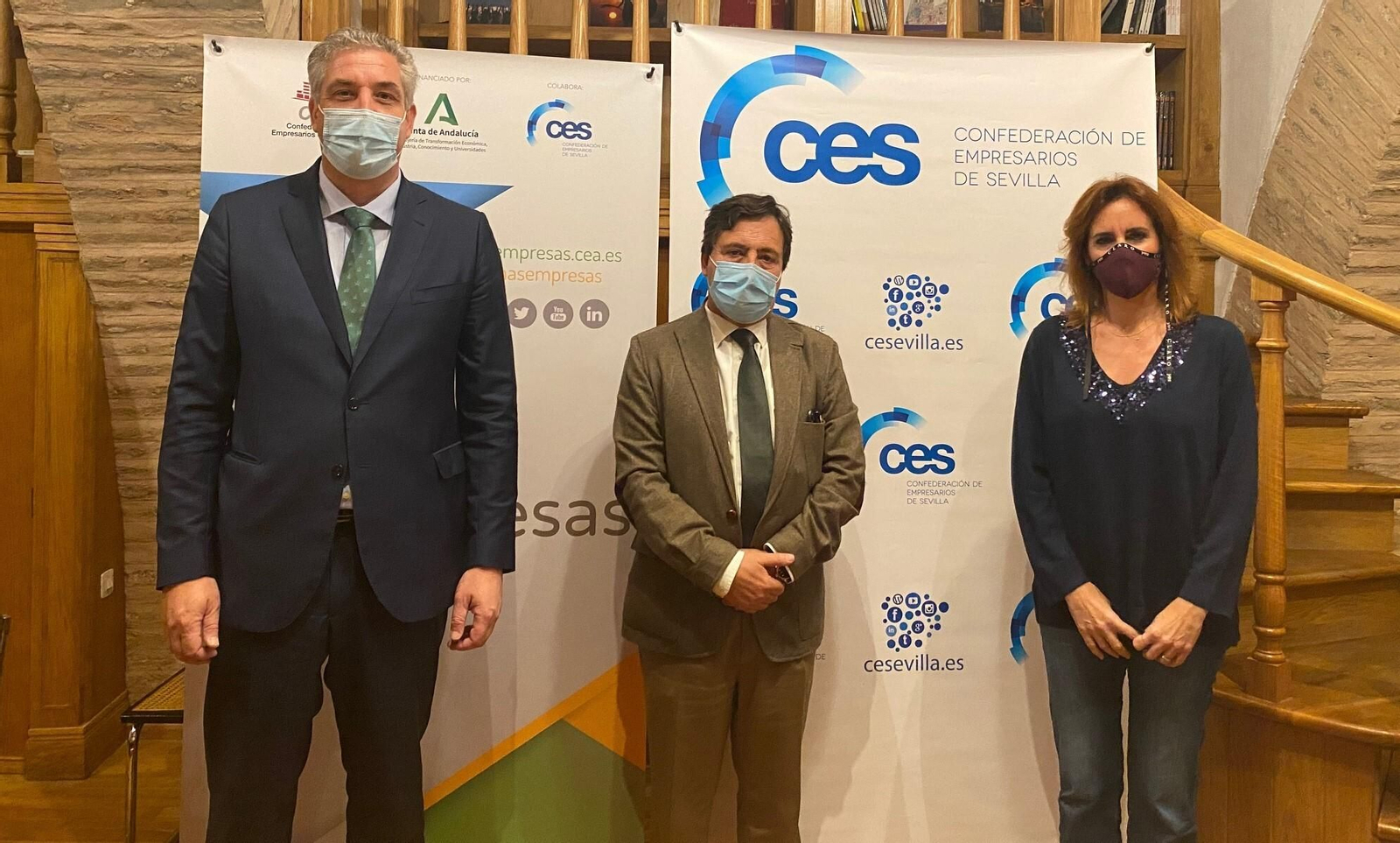 David Alva, director de la CES; Francisco José Delgado, director general de VEIASA, y Raquel Parrilla, vocal del Comité Ejecutivo CES y gerente de Transportes Miguel Parrilla (TMP).