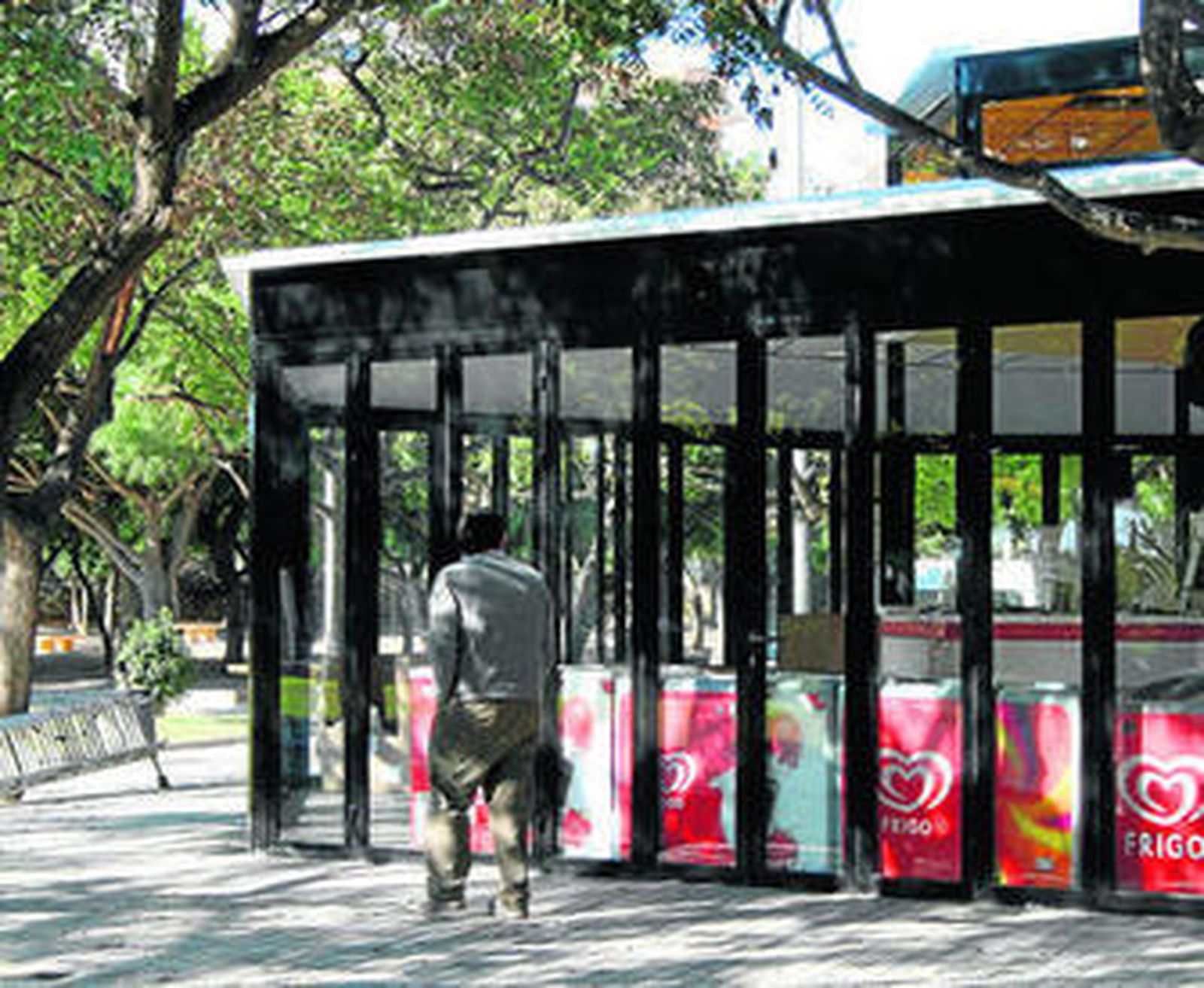 En el Parque Municipal de El Ejido se ubica en la actualidad el Quiosco Ciudad.