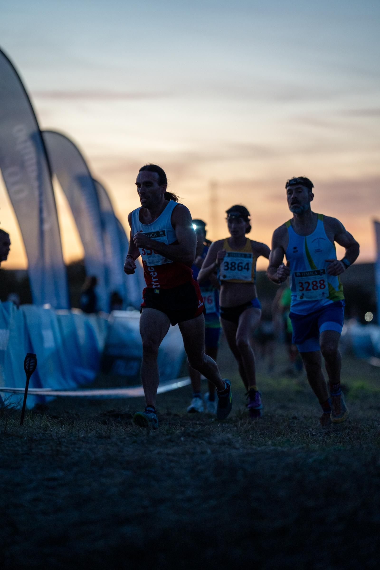 Las fotos de la prueba nocturna del Cross de Itálica