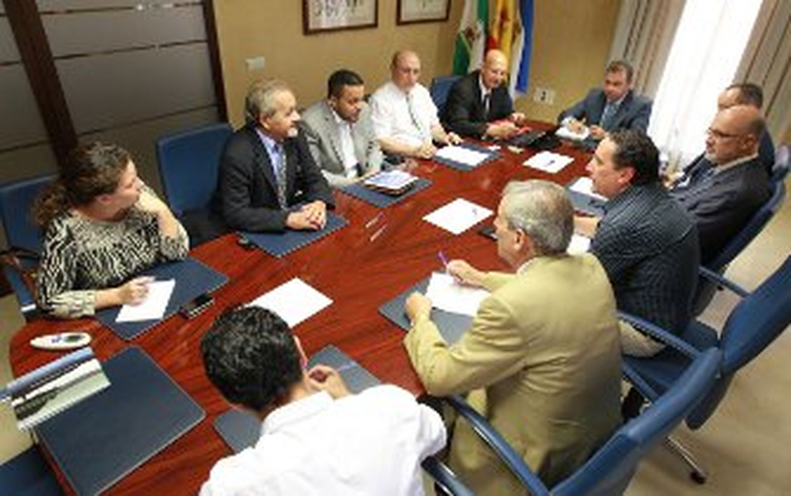 Negocian con una representación marroquí vuelos entre Jerez y Rabat