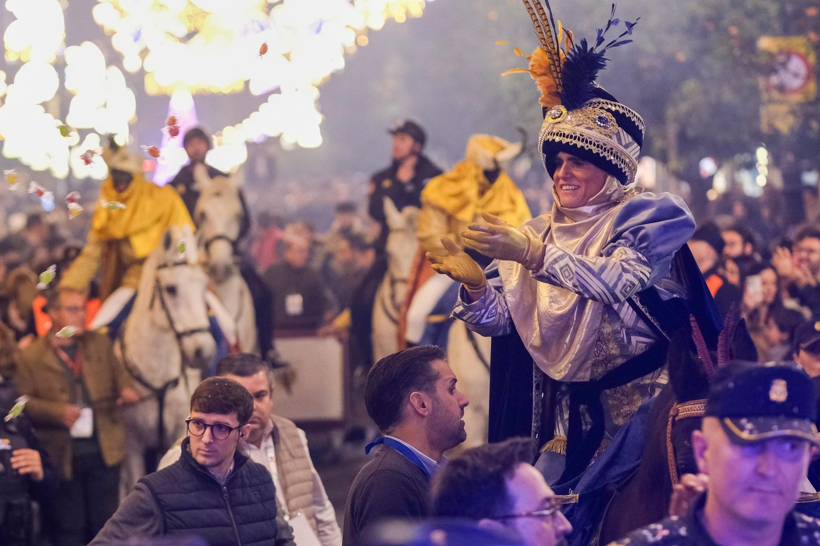 Fotos del Heraldo de los Reyes Magos en la recogida de llaves de la ciudad