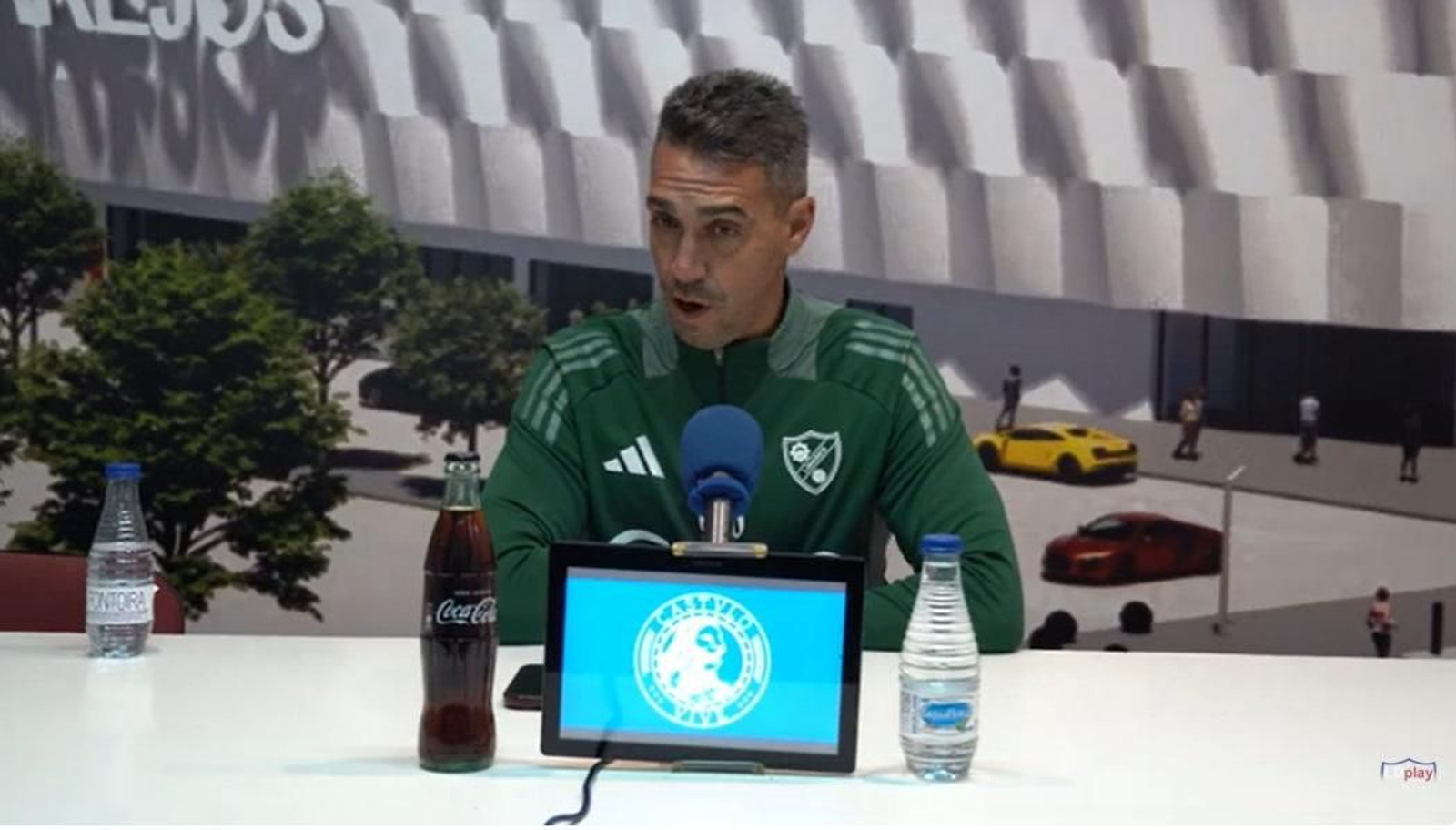 El técnico del Linares Deportivo, en la rueda de prensa previa al choque ante la Balona.