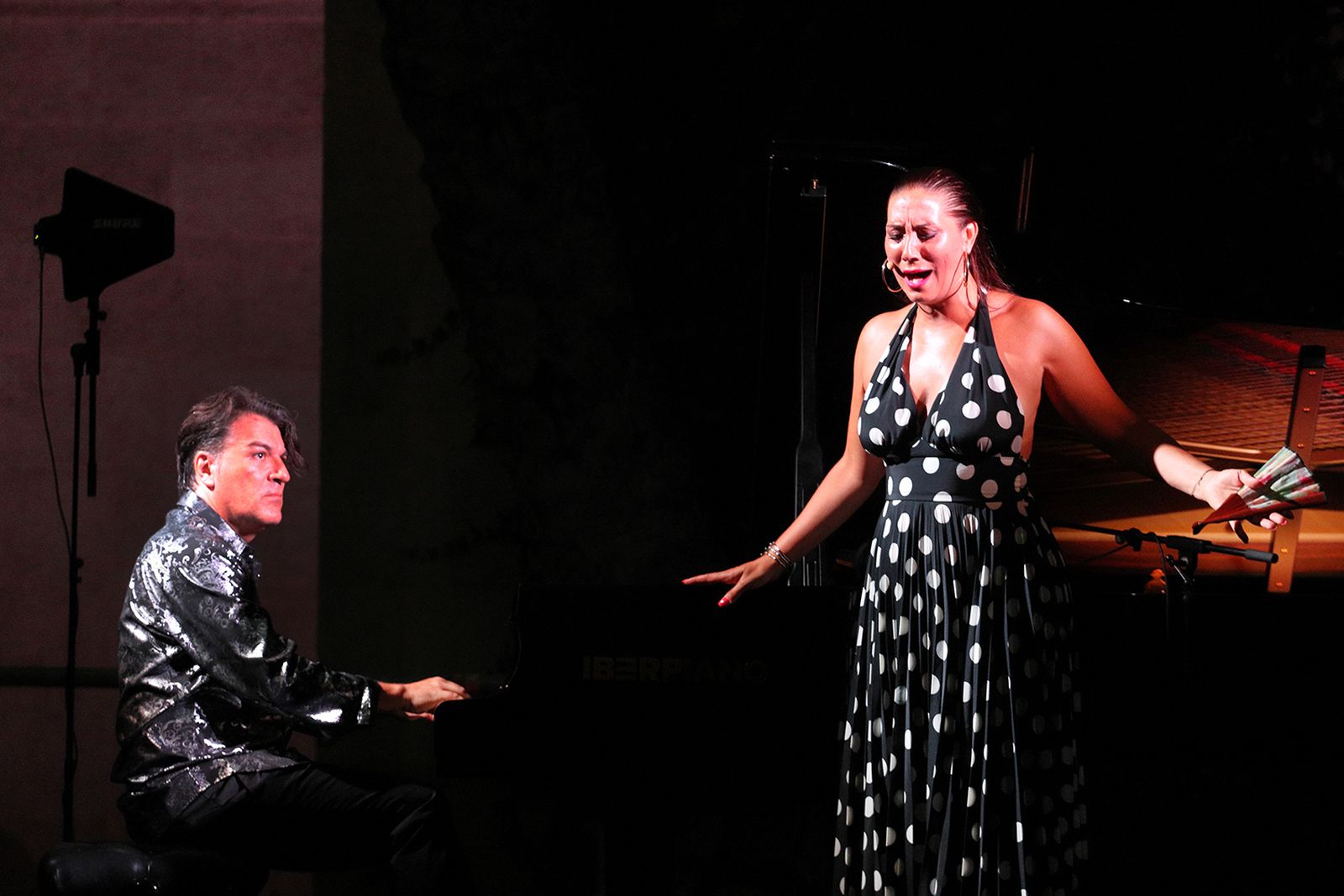 Dorantes y Marina Heredia haciendo disfrutar al público del Festival de Flamenco de Almería.