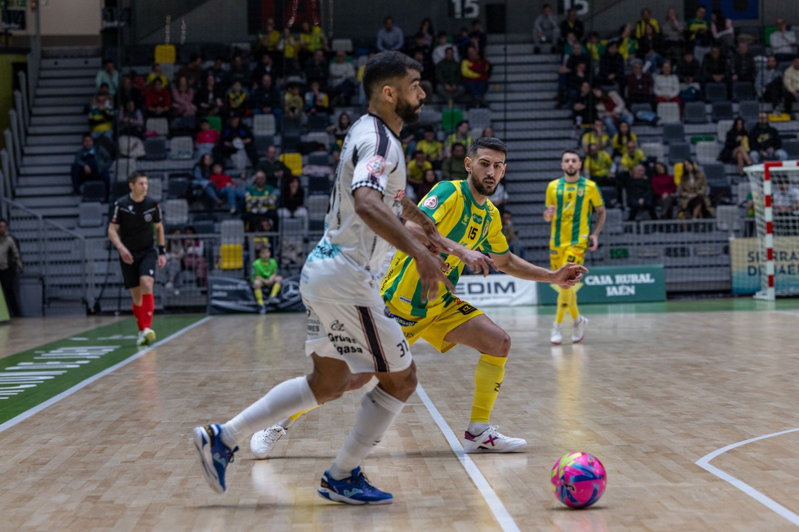 Las mejores imágenes de las tablas entre Jaén Paraíso Interior FS y Noia Portus Apostoli
