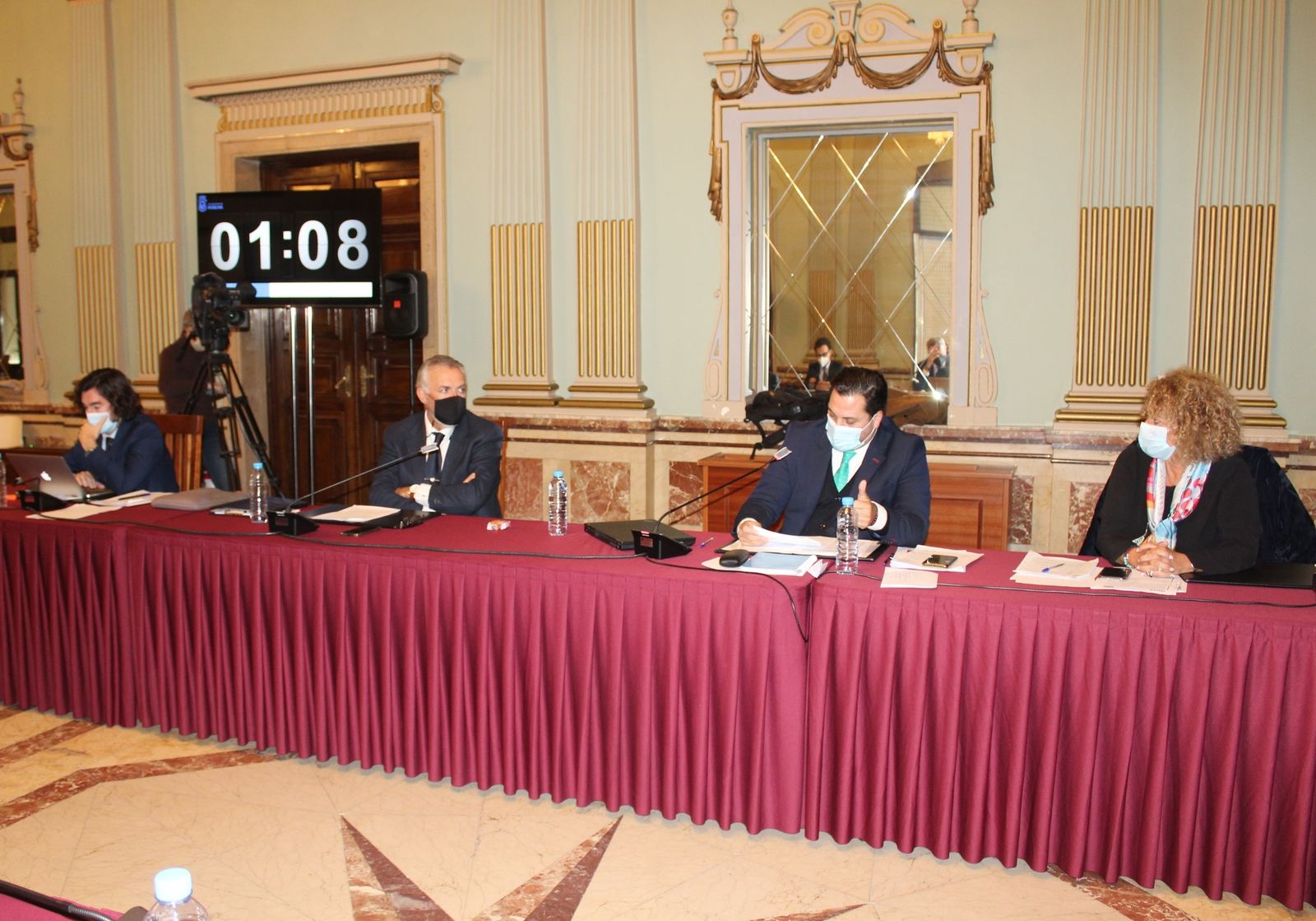 Último pleno del mes de diciembre.