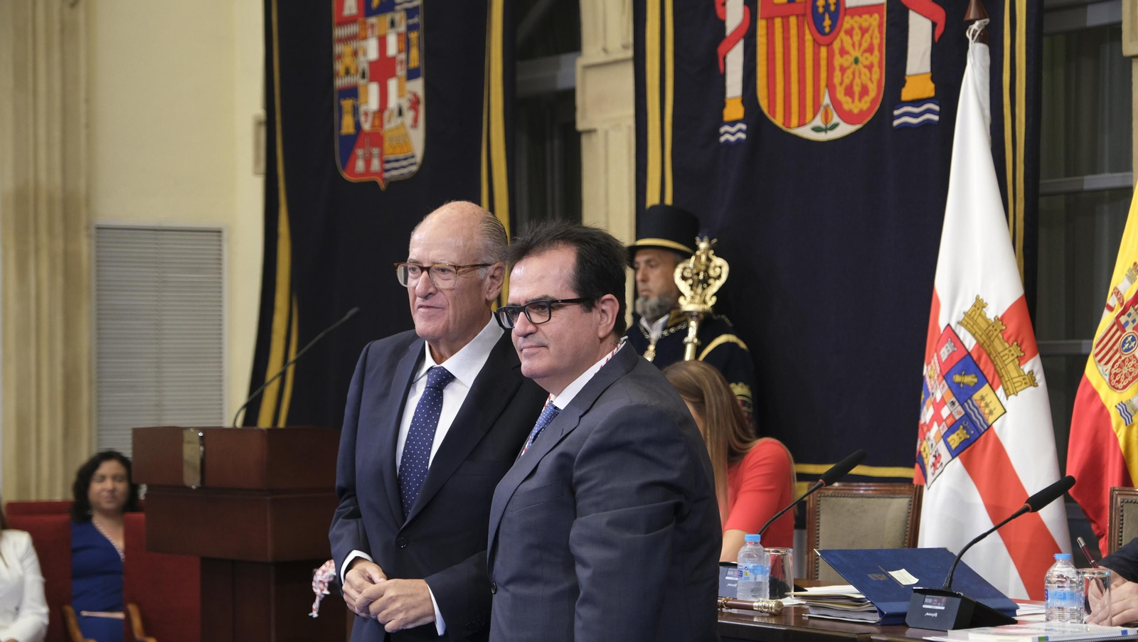 Imágenes del acto de constitución de la Diputación de Almería