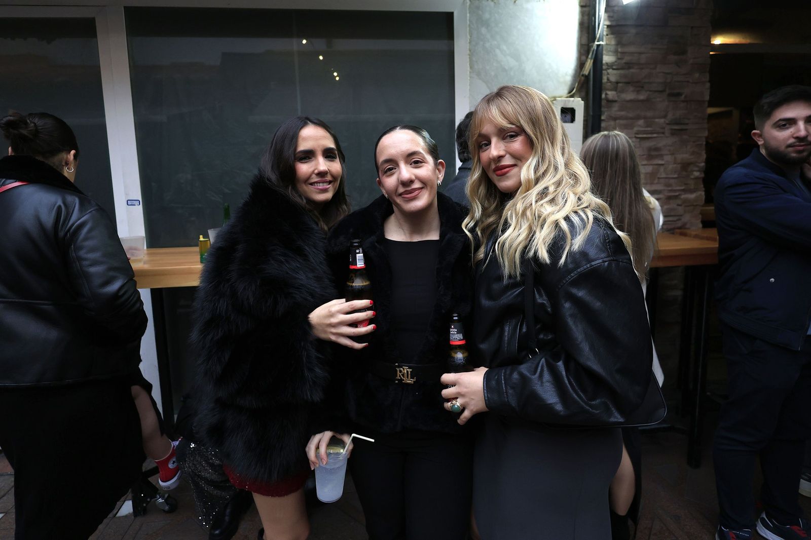 Búscate en las fotos del ambiente en el centro de La Línea antes de la Nochevieja