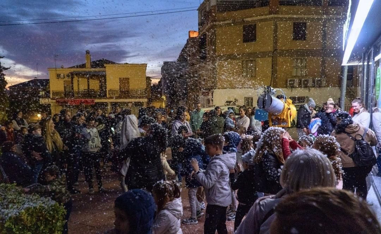 A lo largo de todo el mes se desarrollarán actividades como conciertos de coros rocieros o zambombas.