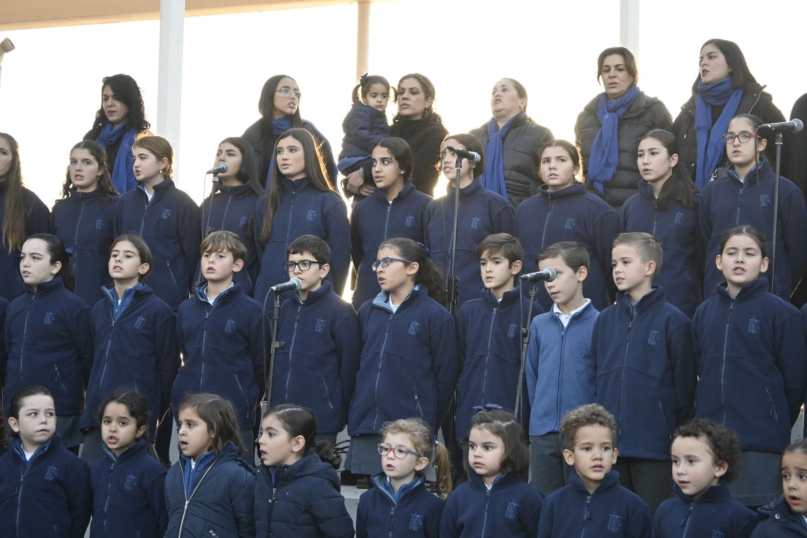 Alumbrado del Puerto de Huelva, en imágenes