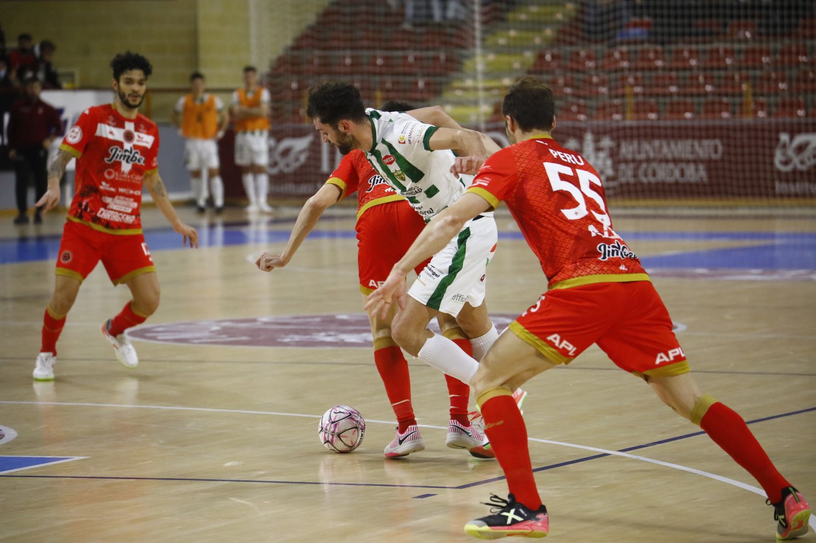 El empate del Córdoba Futsal ante el Jimbee Cartagena, en imágenes