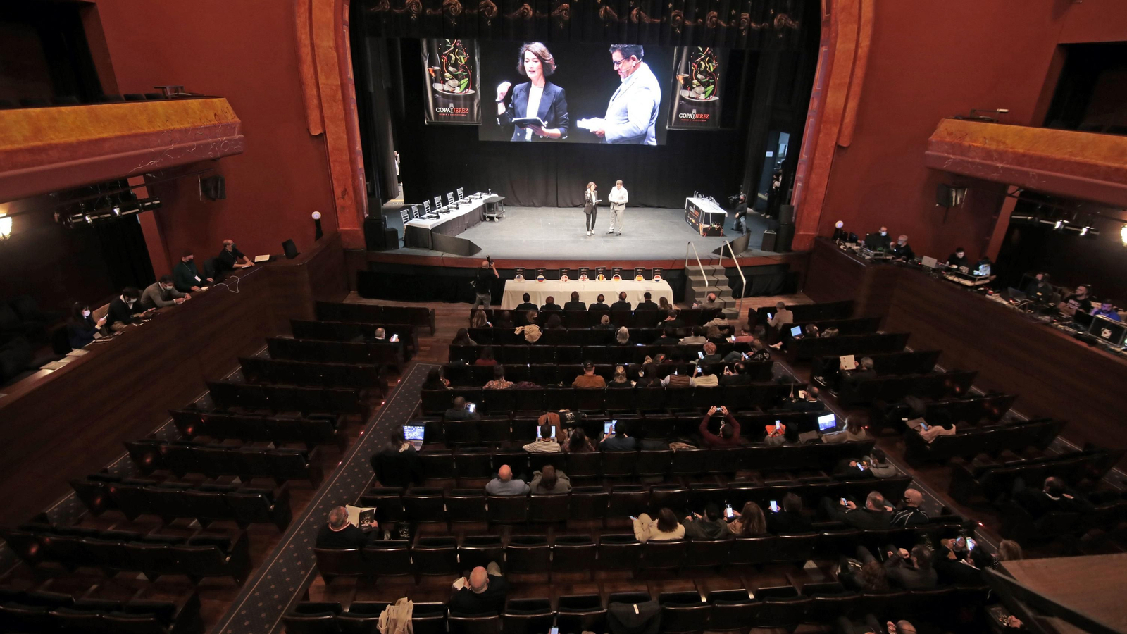 Imágenes de la Copa Jerez en el Teatro Villamarta