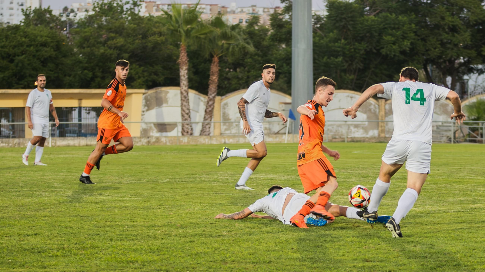 Las imágenes del triunfo del Xerez CD en el Trofeo Antonio Moure