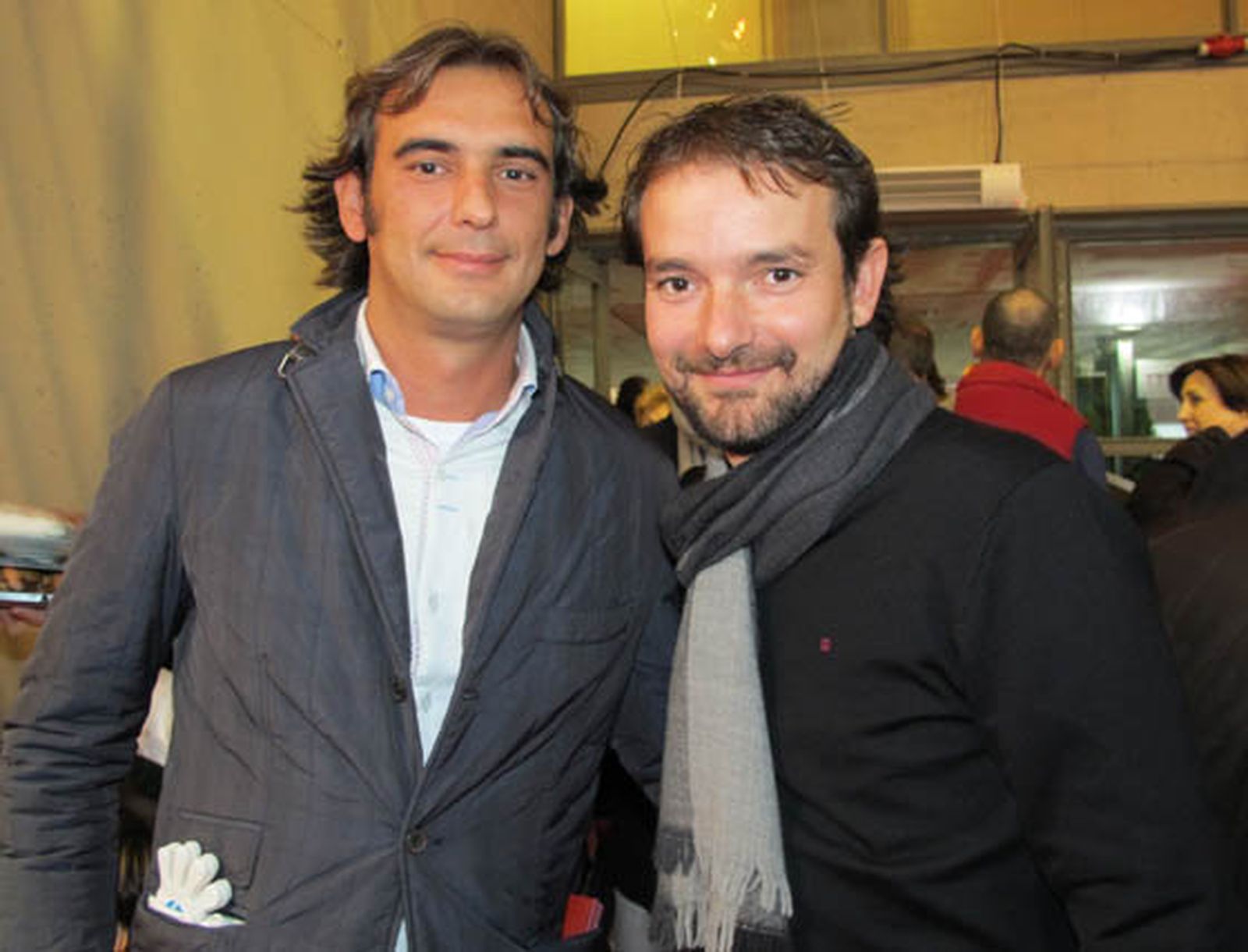 Óscar Vega, gerente de Antique, y Álex Ortiz, compositor del himno oficial de la Copa Davis.

Foto: Victoria Ramírez