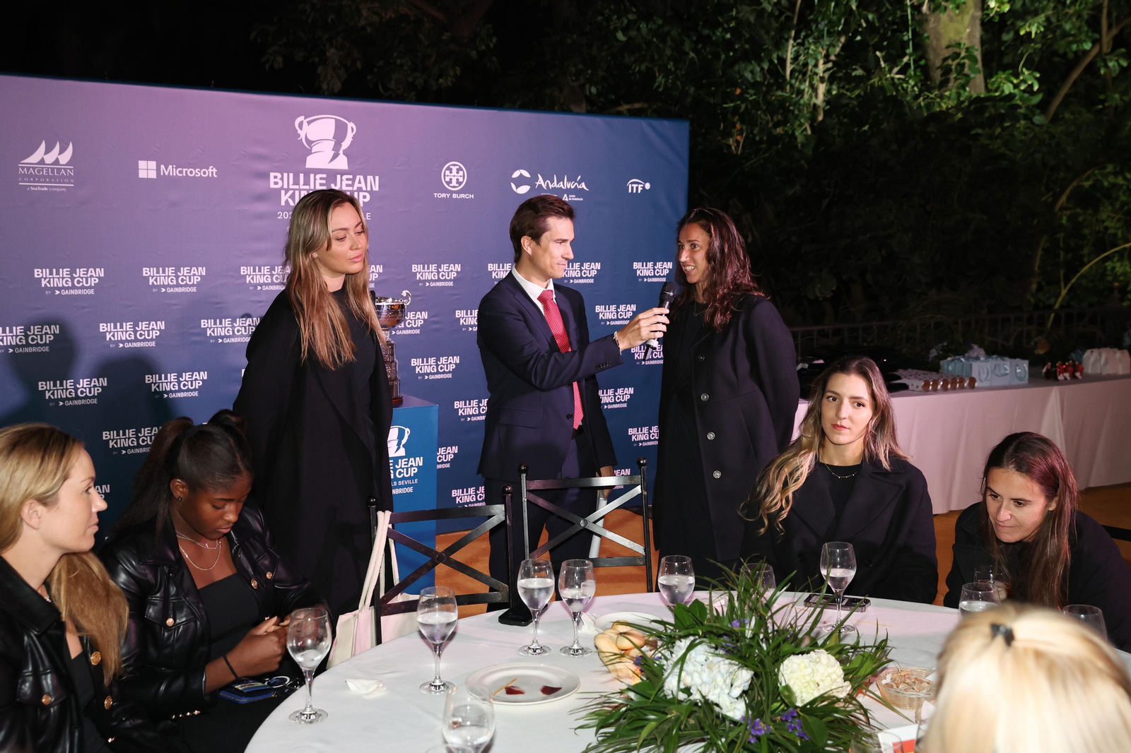 Las fotos de la recepción de la Copa Billie Jean King en el Alcázar