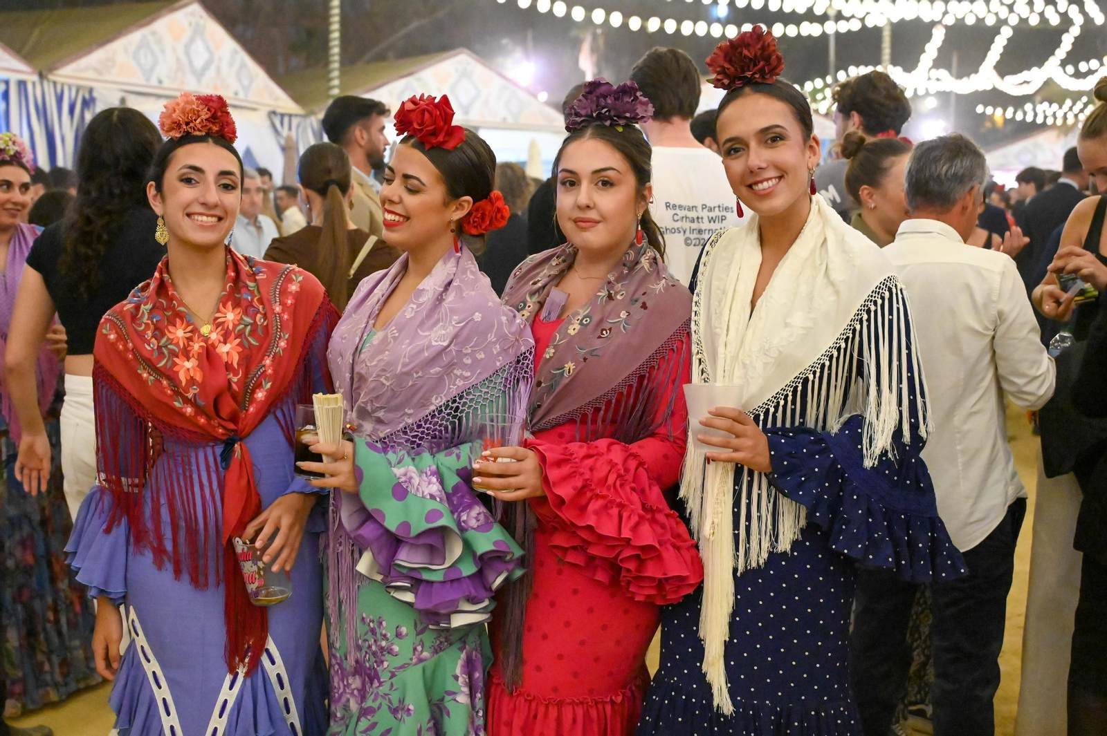 Imágenes del ambiente del ambiente de la noche del sábado en la Feria de Otoño y del Caballo 2025 de Huelva