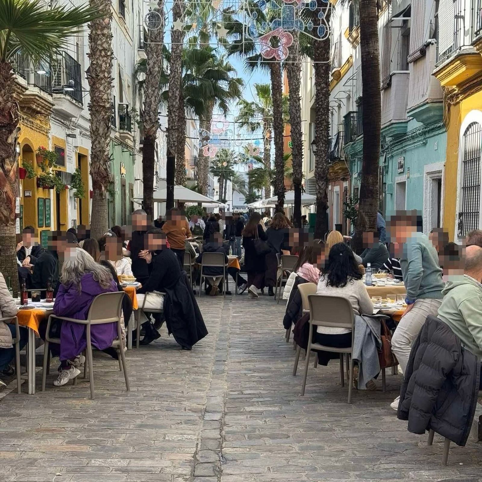 LLORECA toma al asalto la calle de la Palma