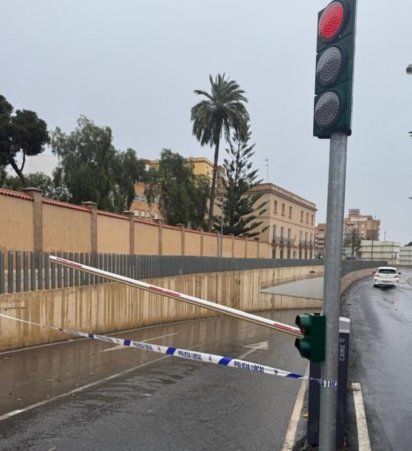 Corte del puente de la Carretera de Níjar.