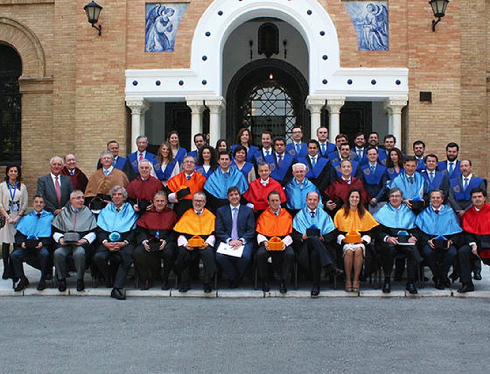 Profesores y alumnos del Programa PIDE del Instituto Internacional San Telmo.  Foto: Victoria Ramírez