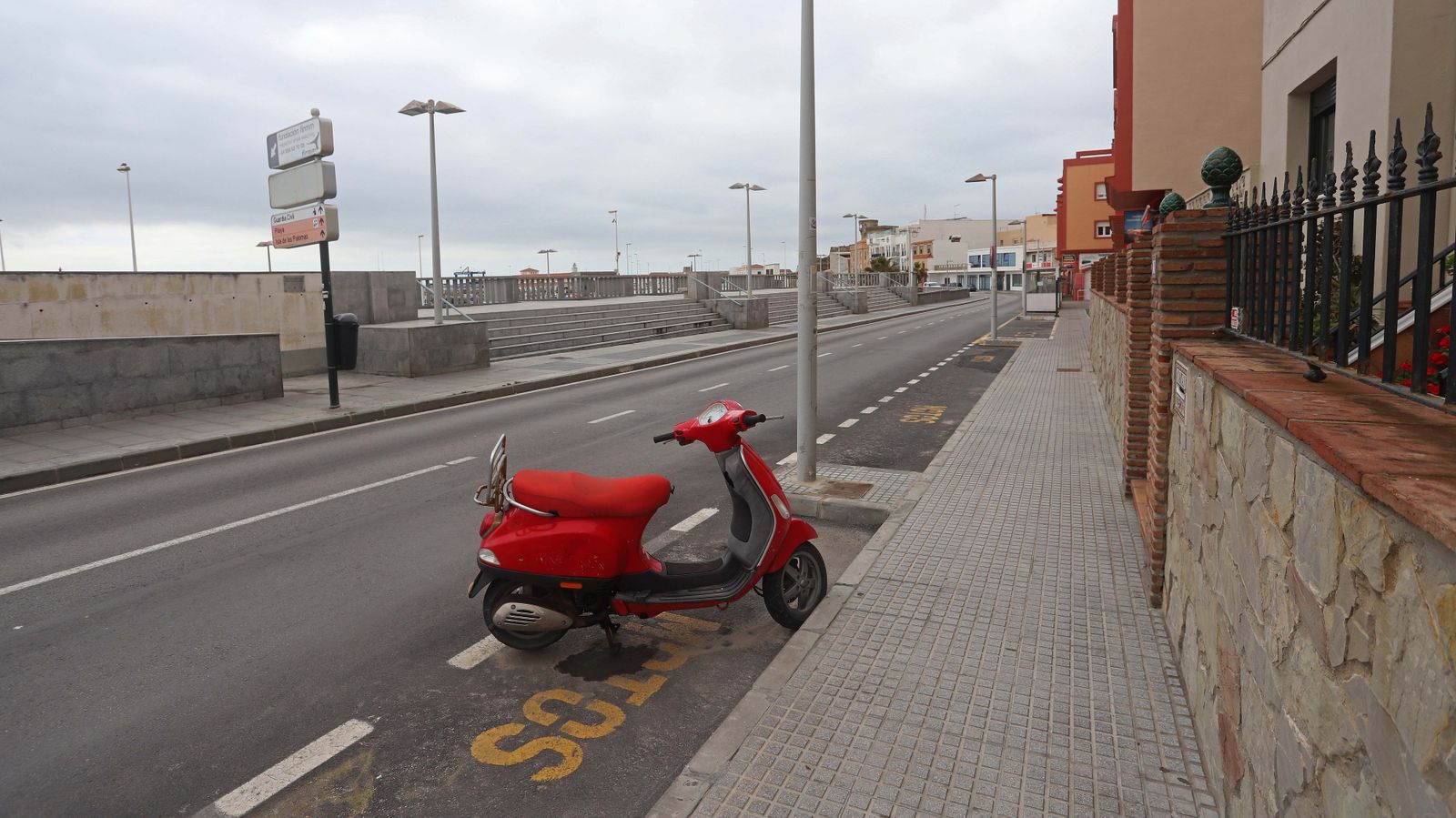 Fotos del confinamiento ante el estado de alarma en Tarifa