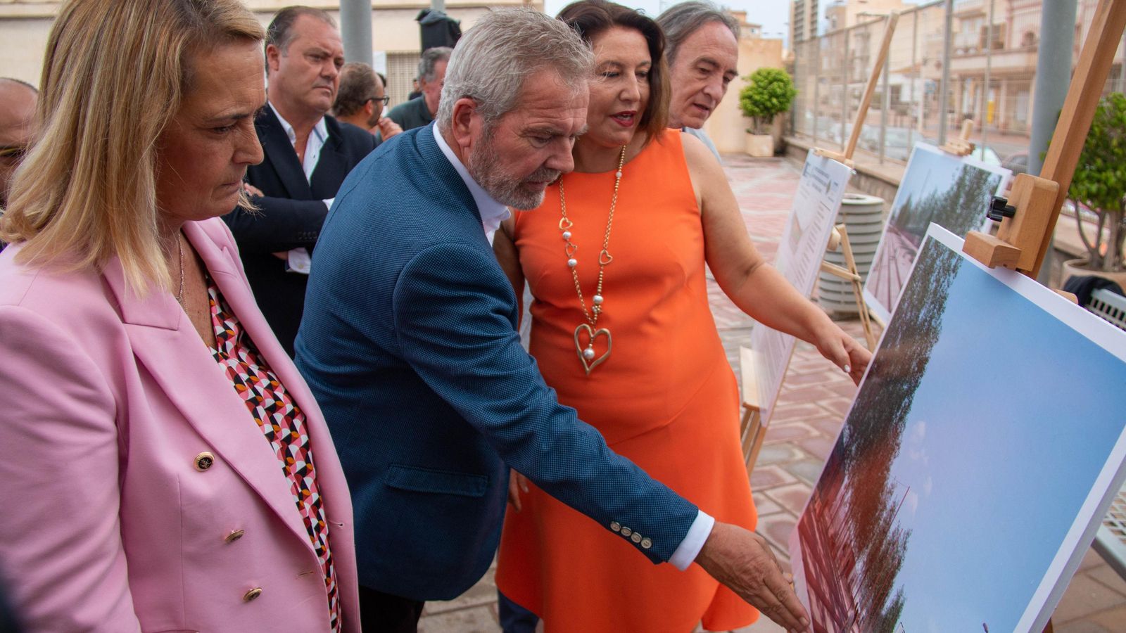 Observan la simulación del proyecto final