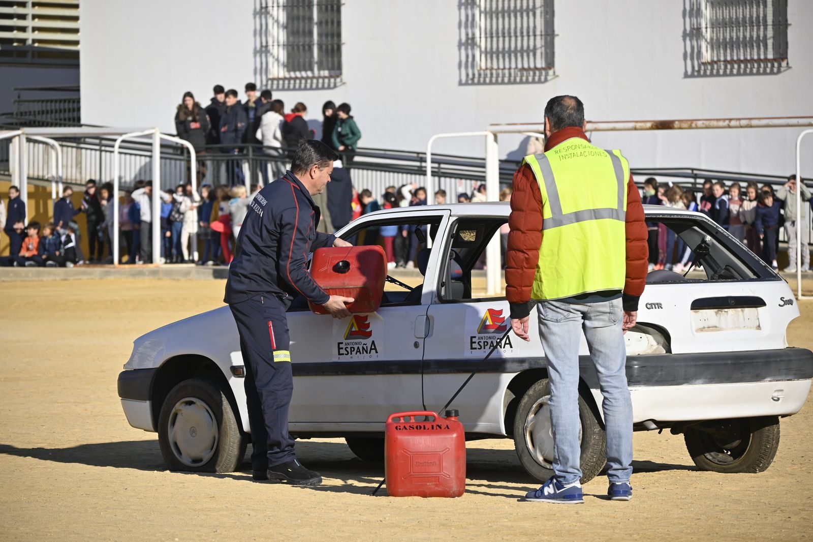 Imágenes del simulacro de incendio en el Funcadia