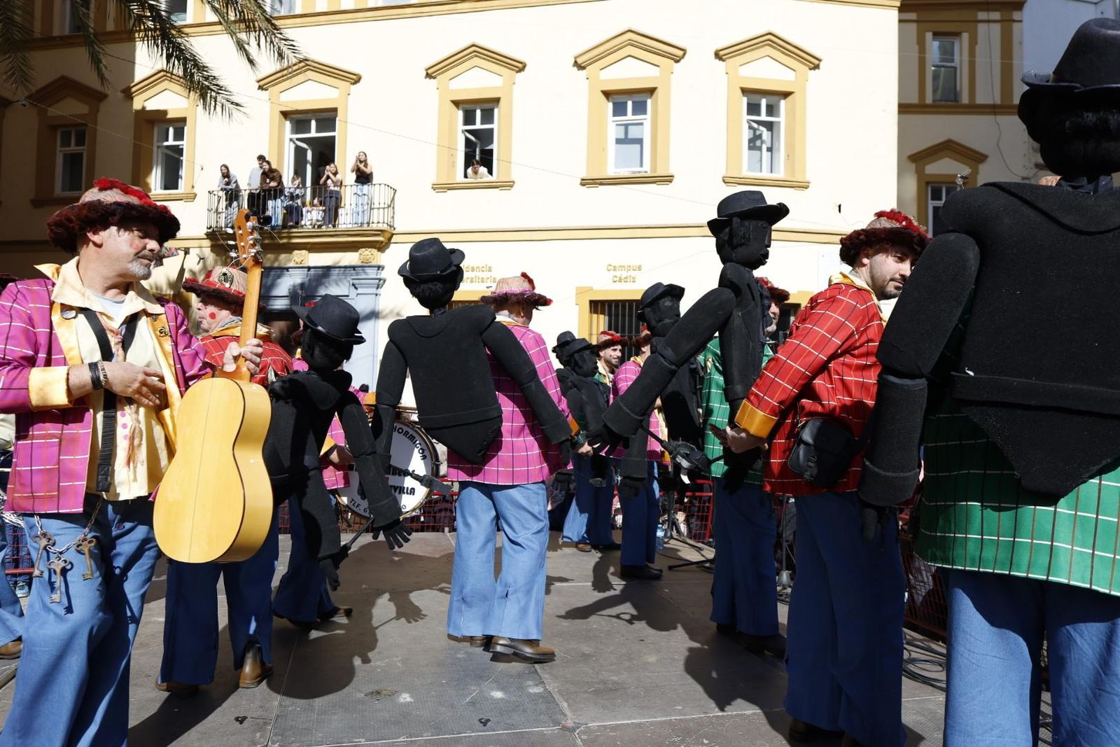 Las mejores imágenes del primer Sábado de Carnaval en Cádiz 2026