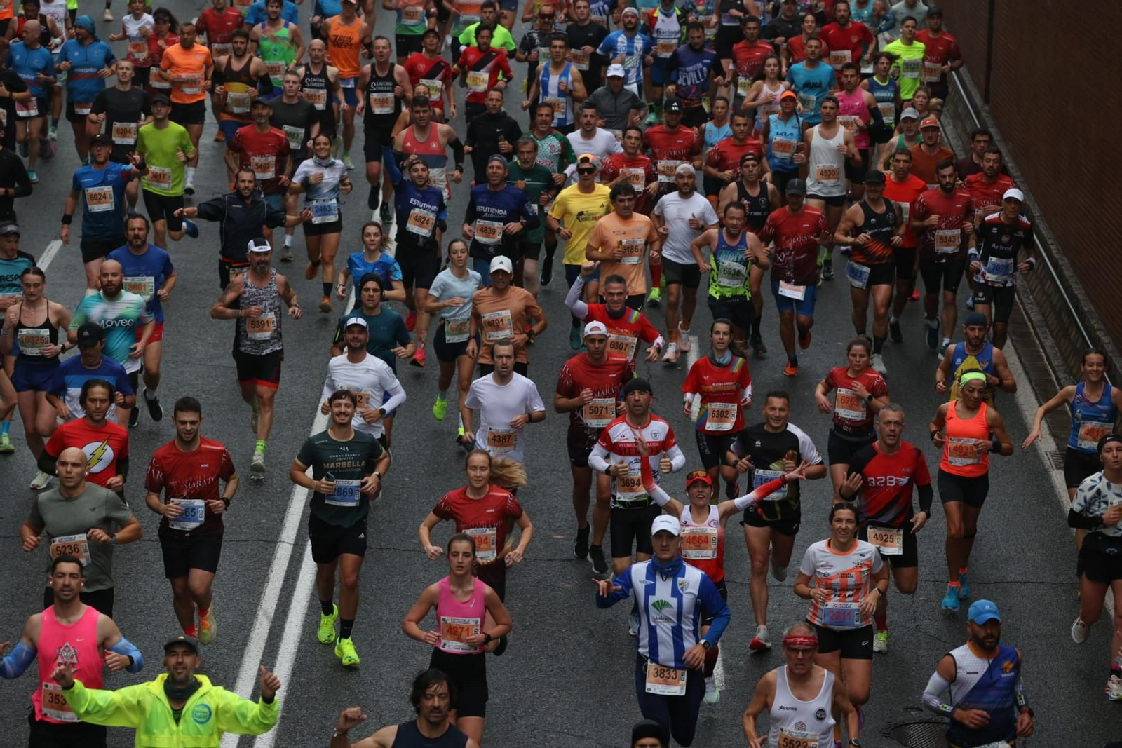Búscate en la Media Maratón de Sevilla 06