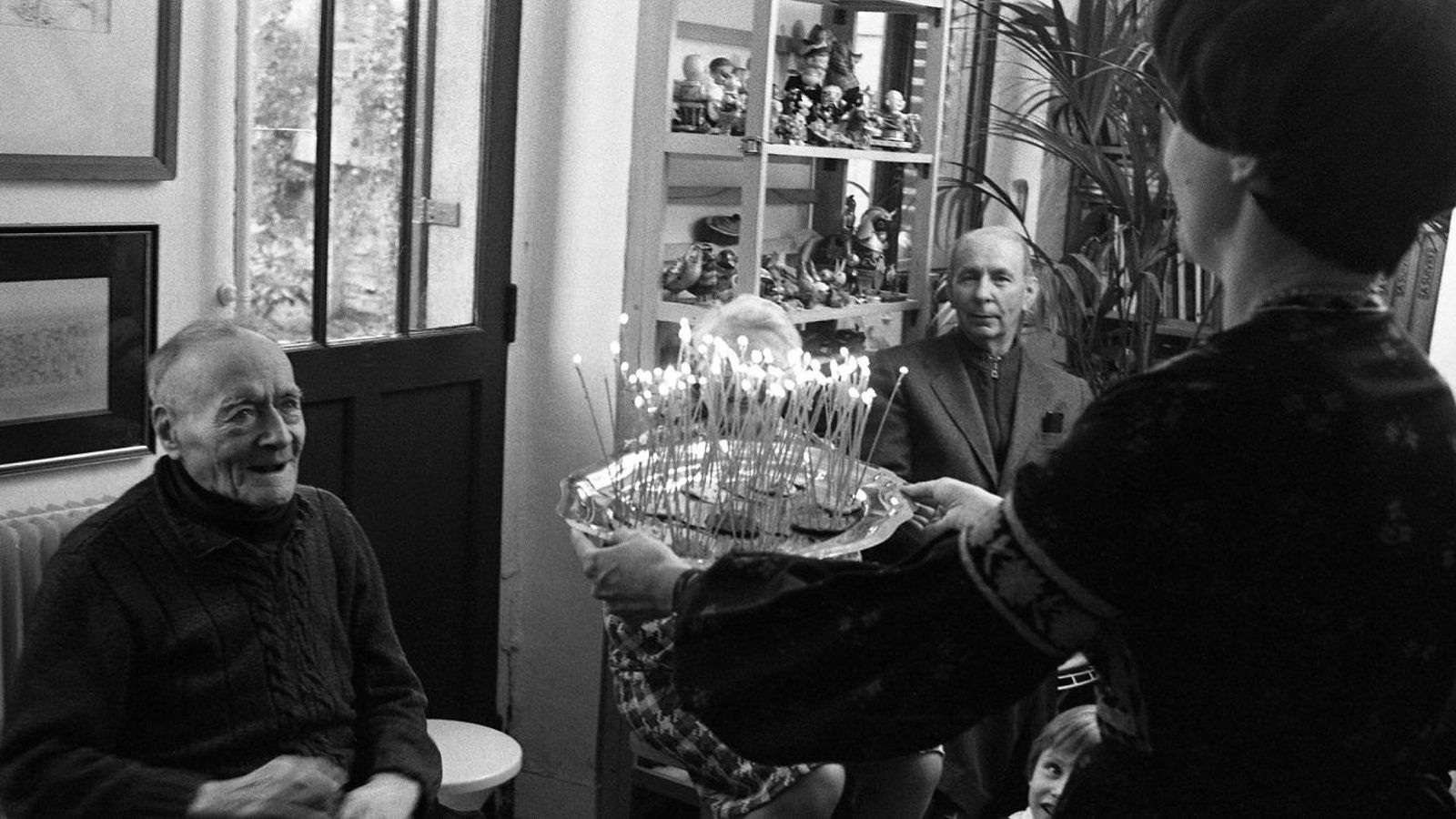 Celebración de cumpleaños de Doisneau sacada de un fotograma del documental.