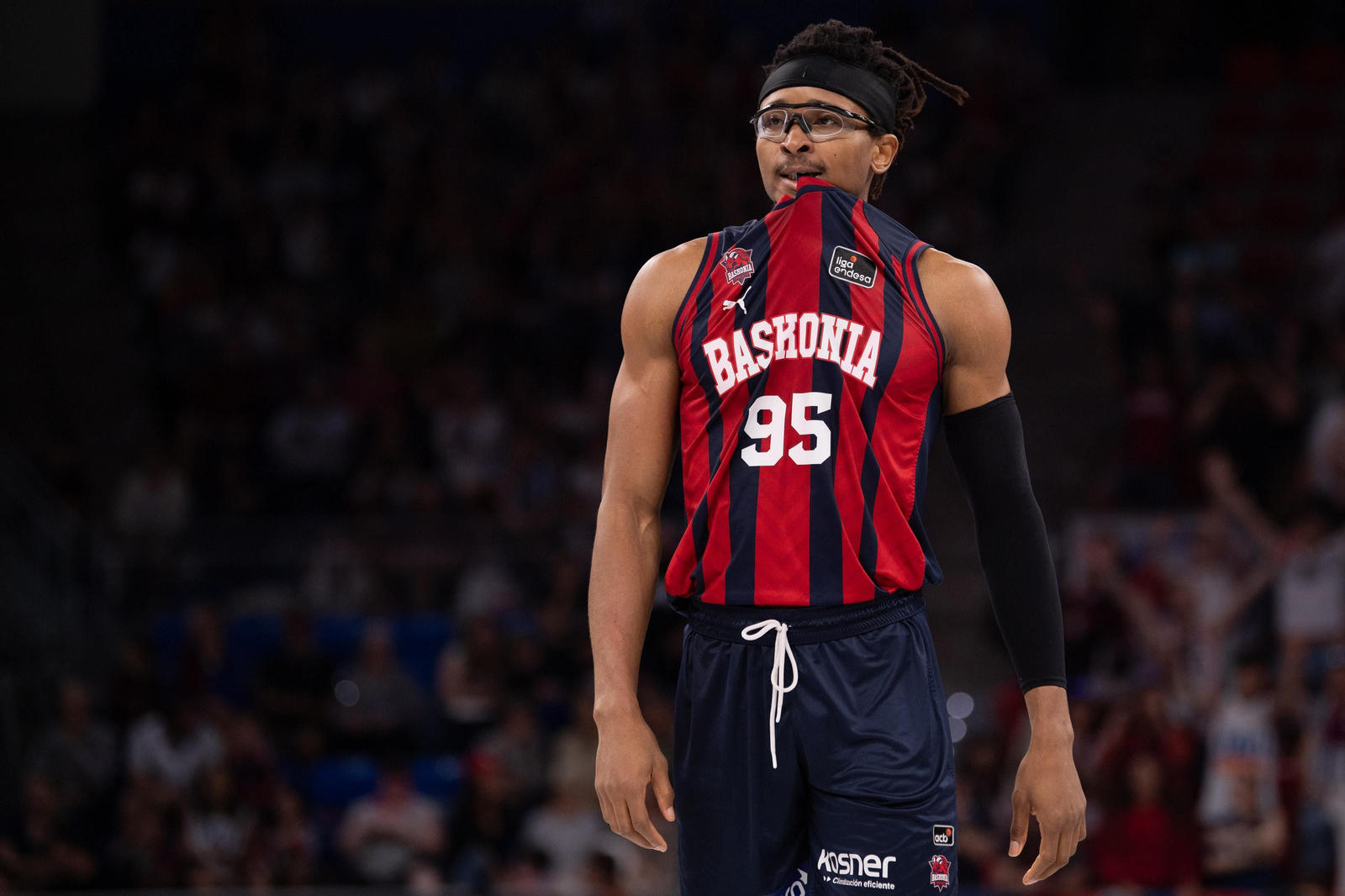 Moneke, durante un partido