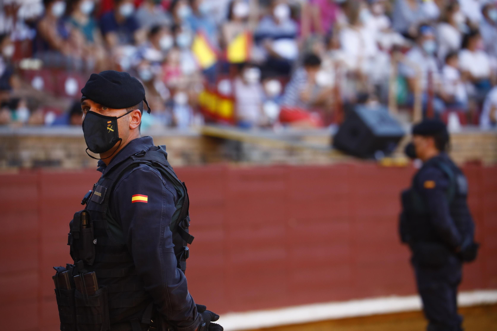 La impresionante exhibición de la Guardia Civil en la plaza de toros de Córdoba, en fotografías