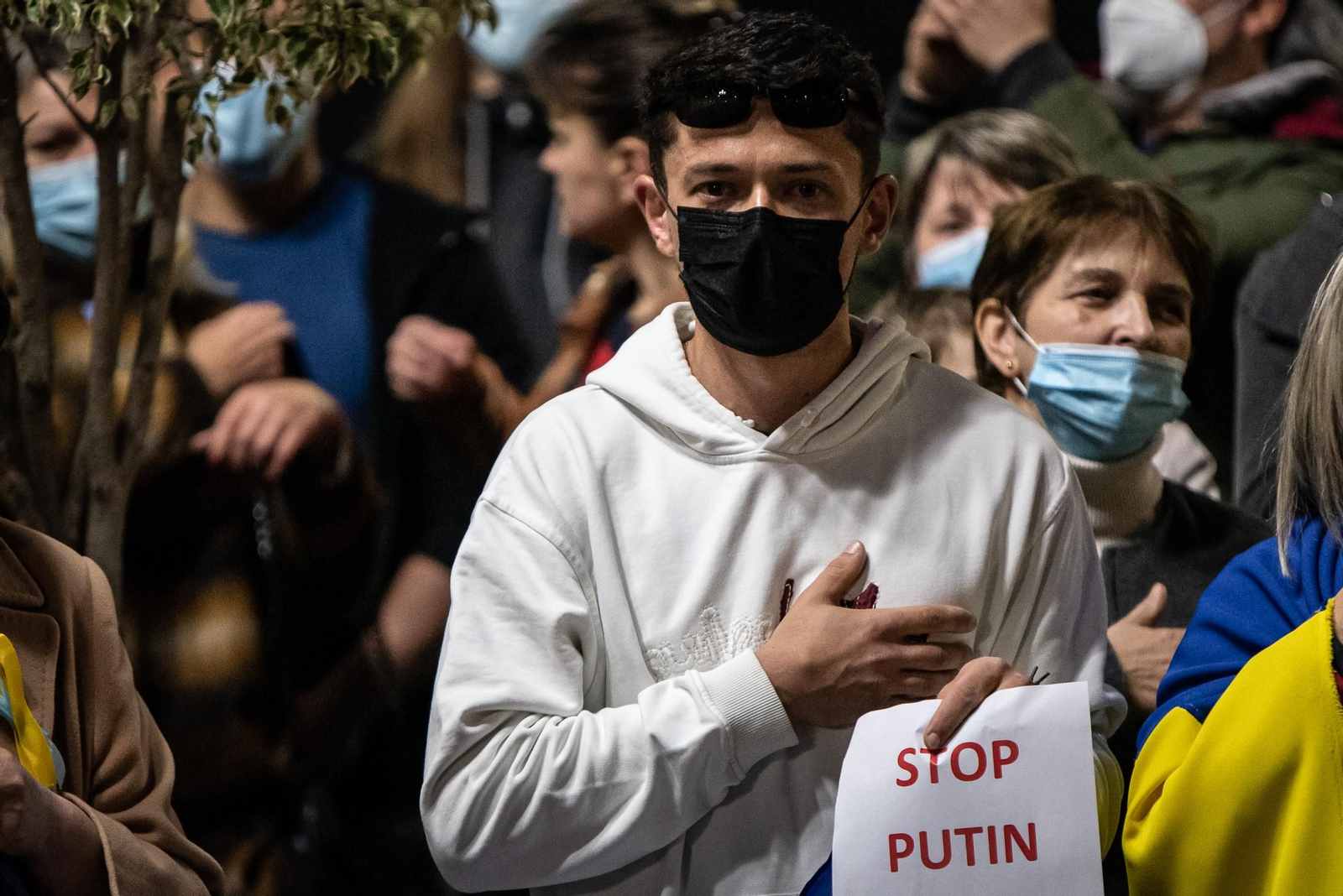 Imágenes de la concentración contra la guerra en Ucrania