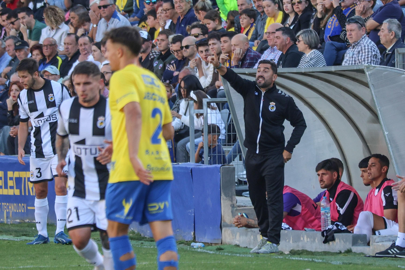 Las fotos del Orihuela-Balona de Segunda Federación (1-2)