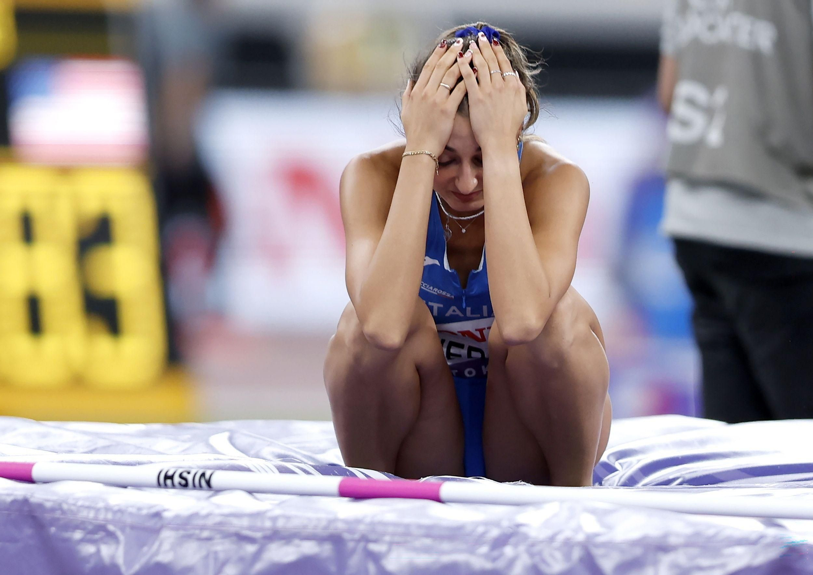 Las fotos del prometedor triunfo de Attaoui y del resto de la jornada del Mundial de Atletismo