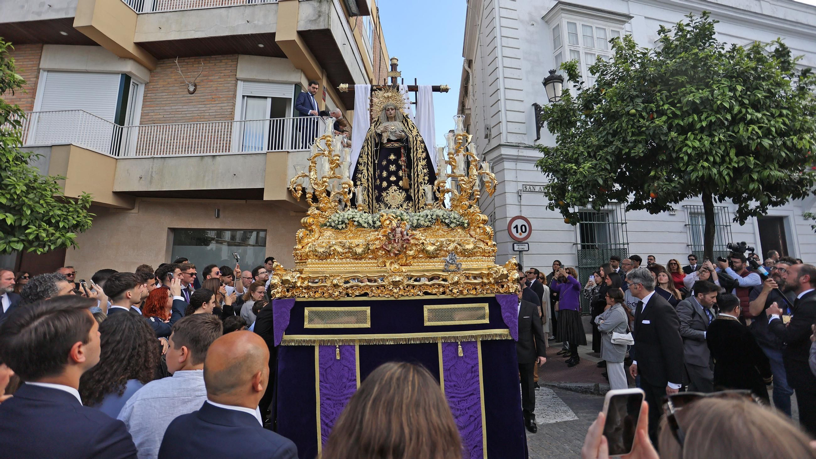 Imágenes de la Hermandad del Loreto en el Viernes Santo de Jerez 2025