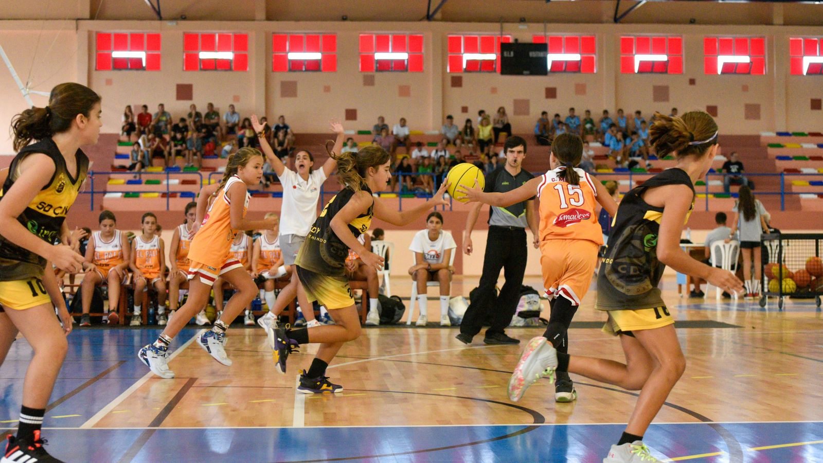I Torneo de Mini-Basket en La Línea
