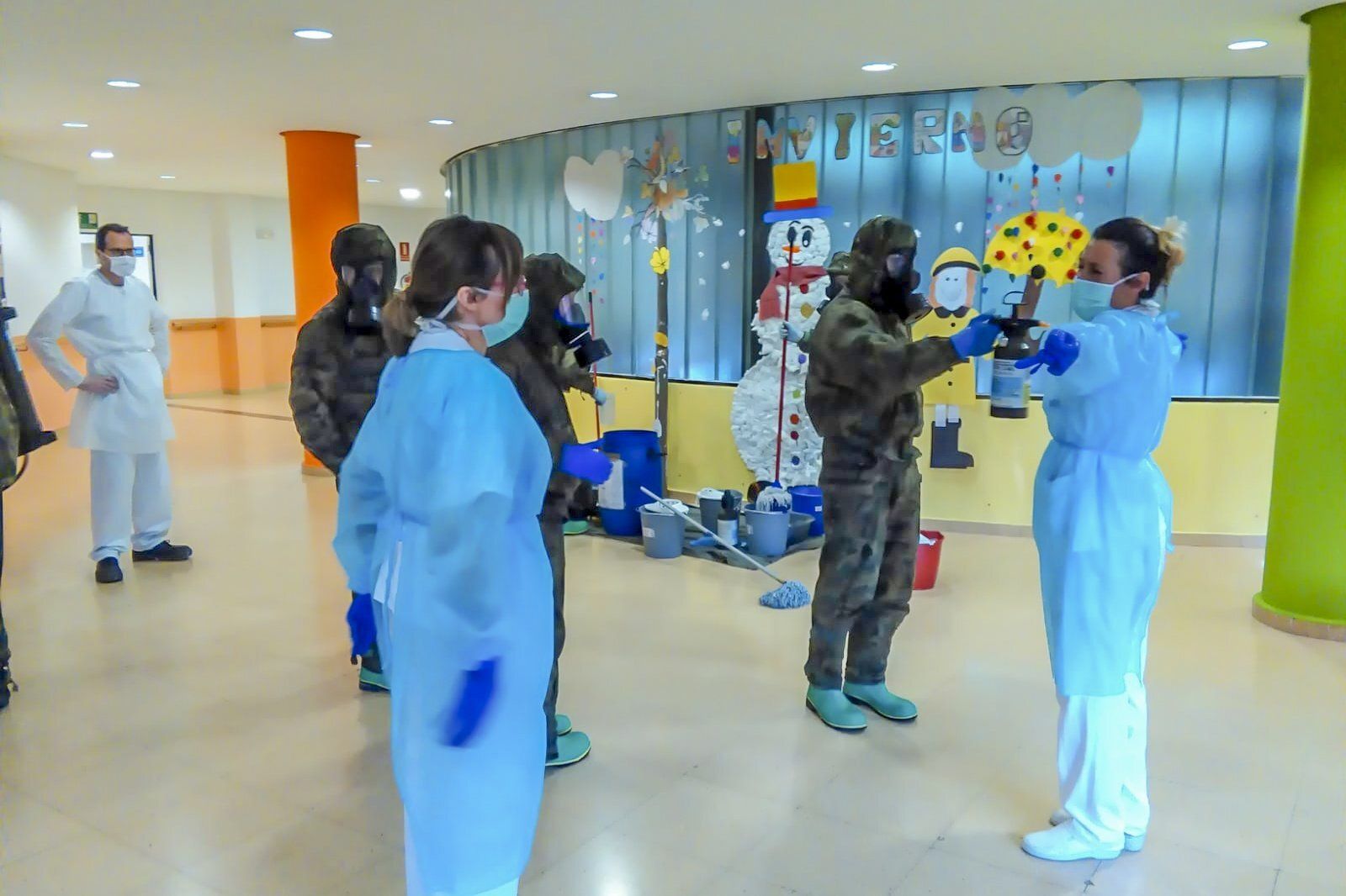 Legión y UME desinfectan más de 25 residencias de mayores y 15 centros de salud y hospitales de la provincia