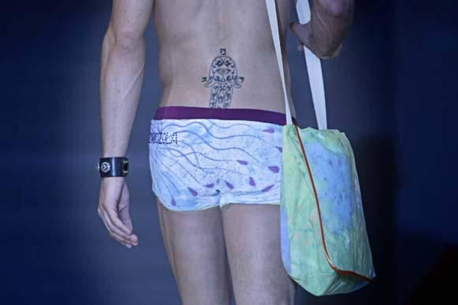 La apuesta Escuela de Color inauguró los desfiles de South 36.32N enmarcados en el bloque Jóvenes Diseñadores

Foto: Julio Gonzalez