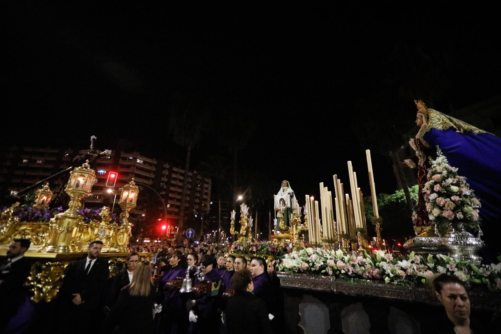La procesión del Encuentro, en imágenes