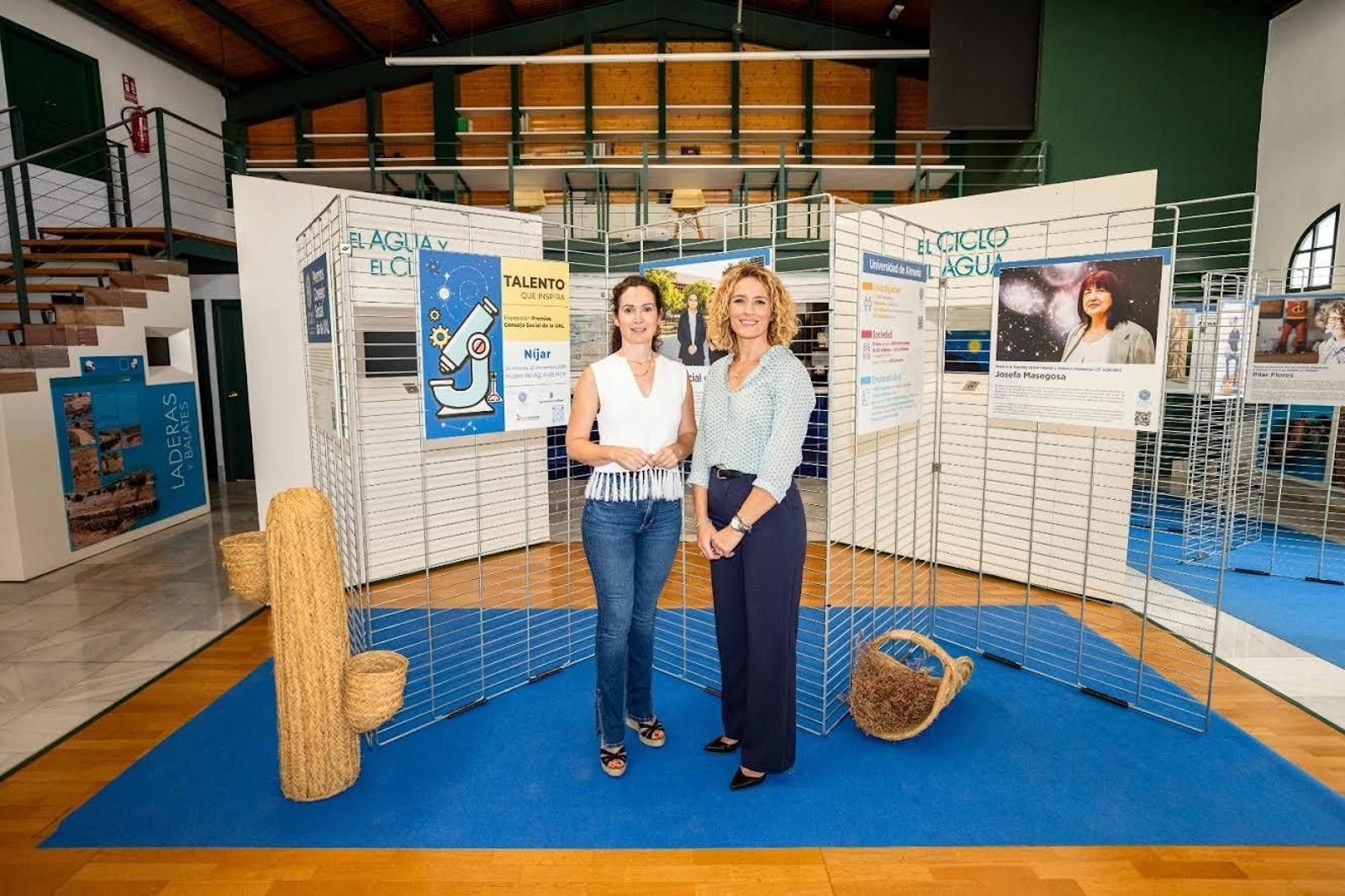 La muestra consta de 30 paneles de 70 por 70 centímetros