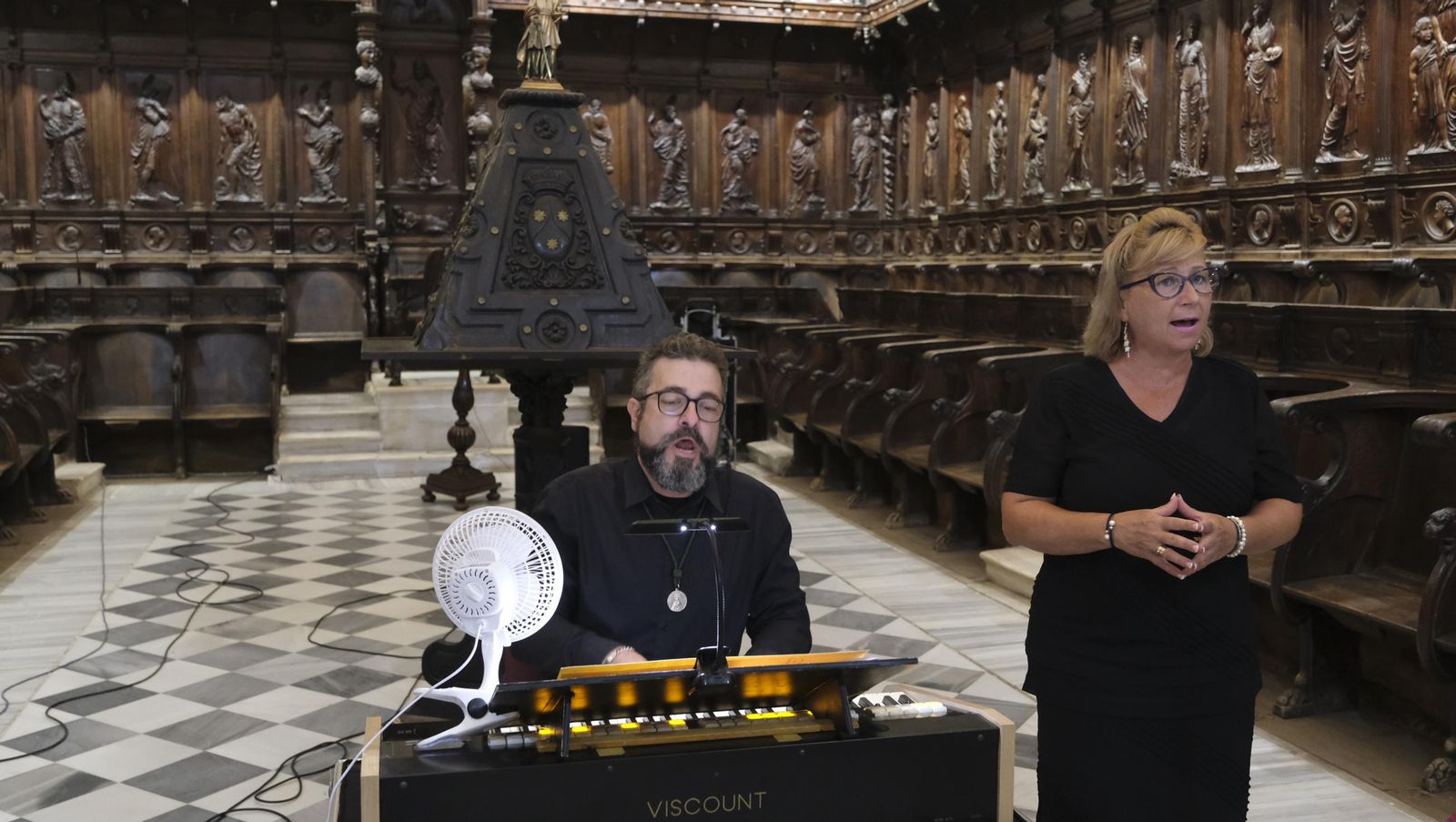 Pregón de la Virgen del Mar en la Catedral de Almería, en imágenes