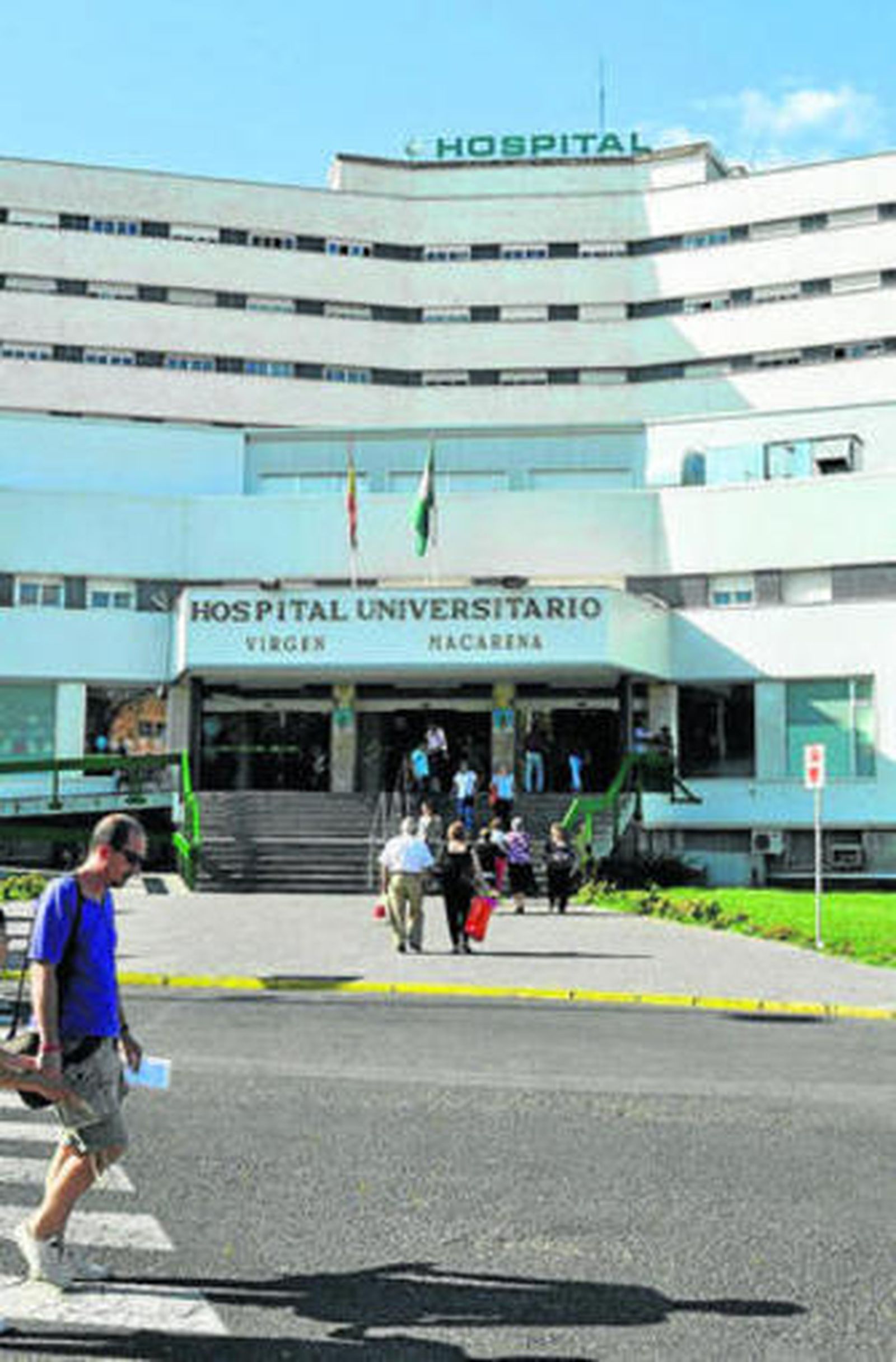 El Hospital Virgen Macarena, donde ocurrieron los hechos.