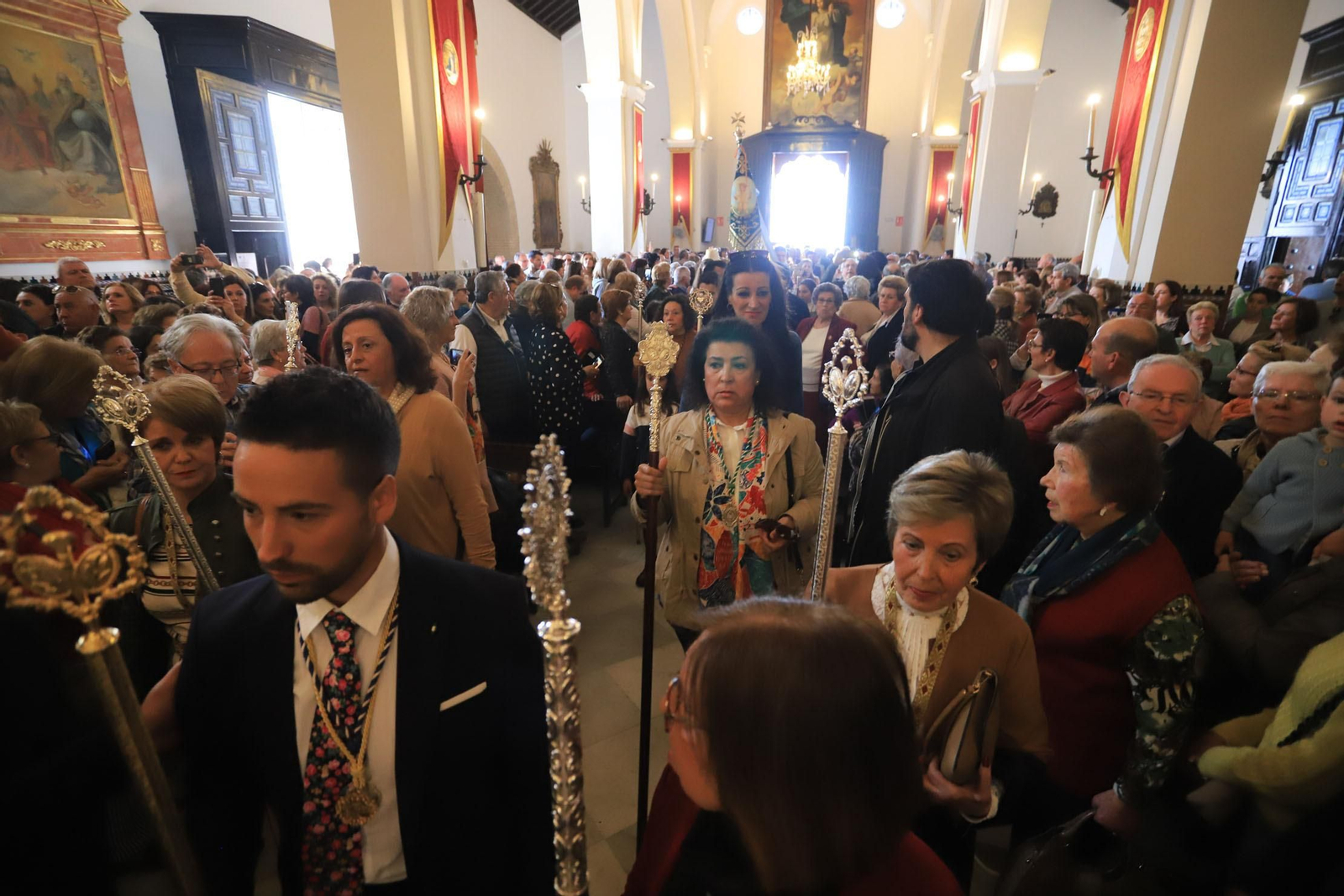 Imágenes de la llegada de la peregrinación de Emigrantes a Almonte acompañando a la Hermandad de San Juan del Puerto