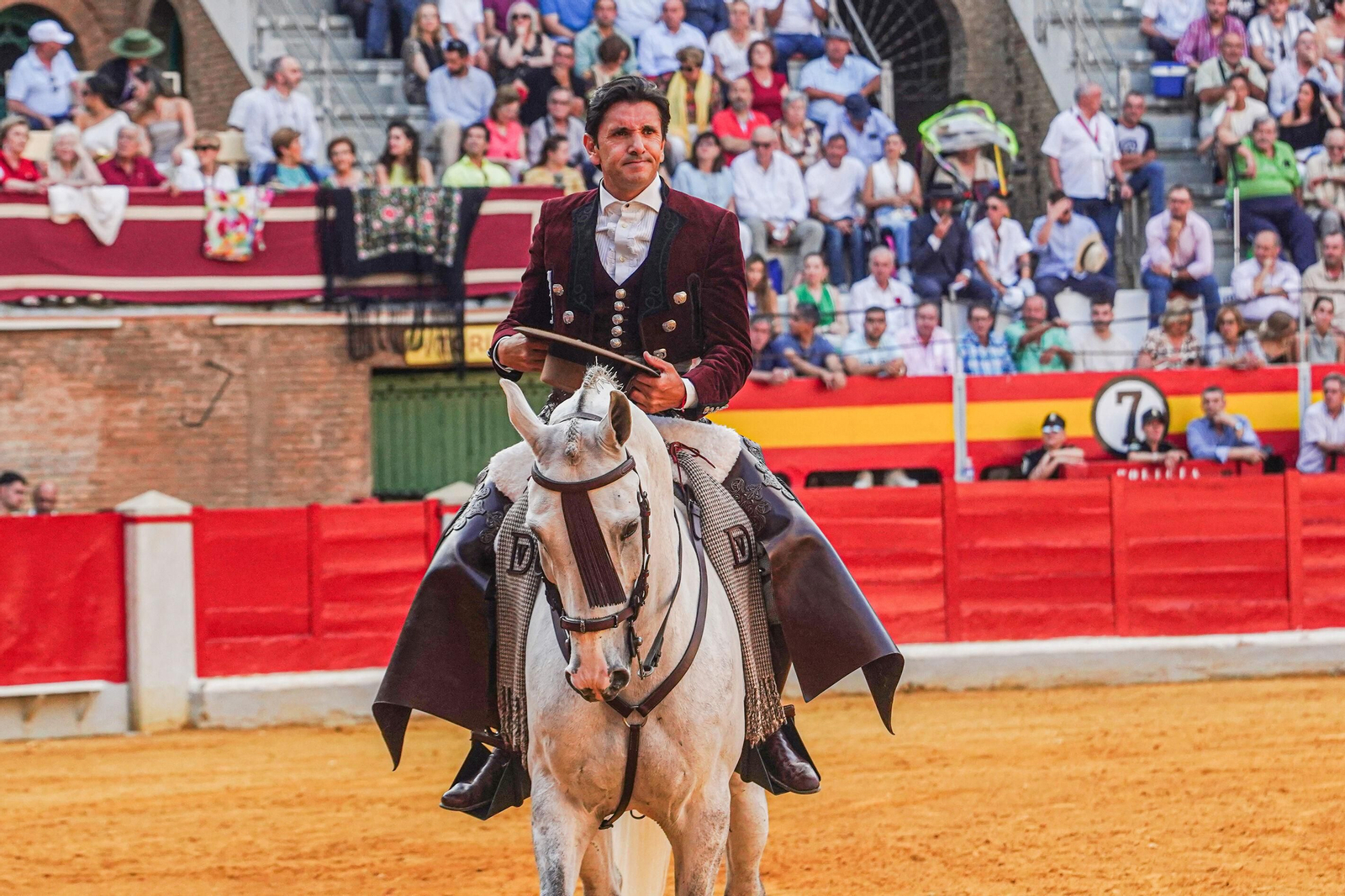 Una gran tarde de rejoneo, en imágenes