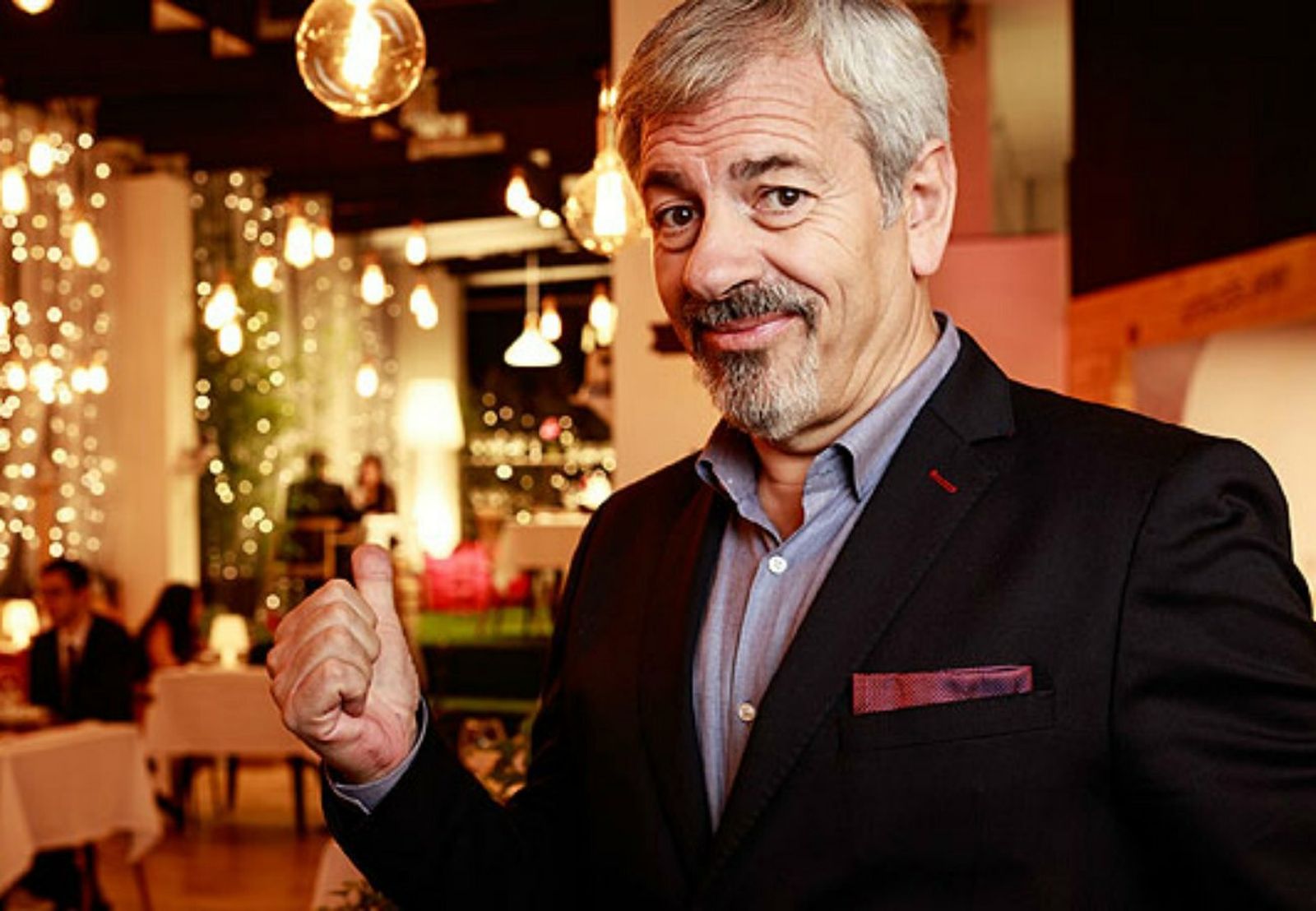 Cuatro prepara un especial del programa de citas presentado por Carlos Sobera.