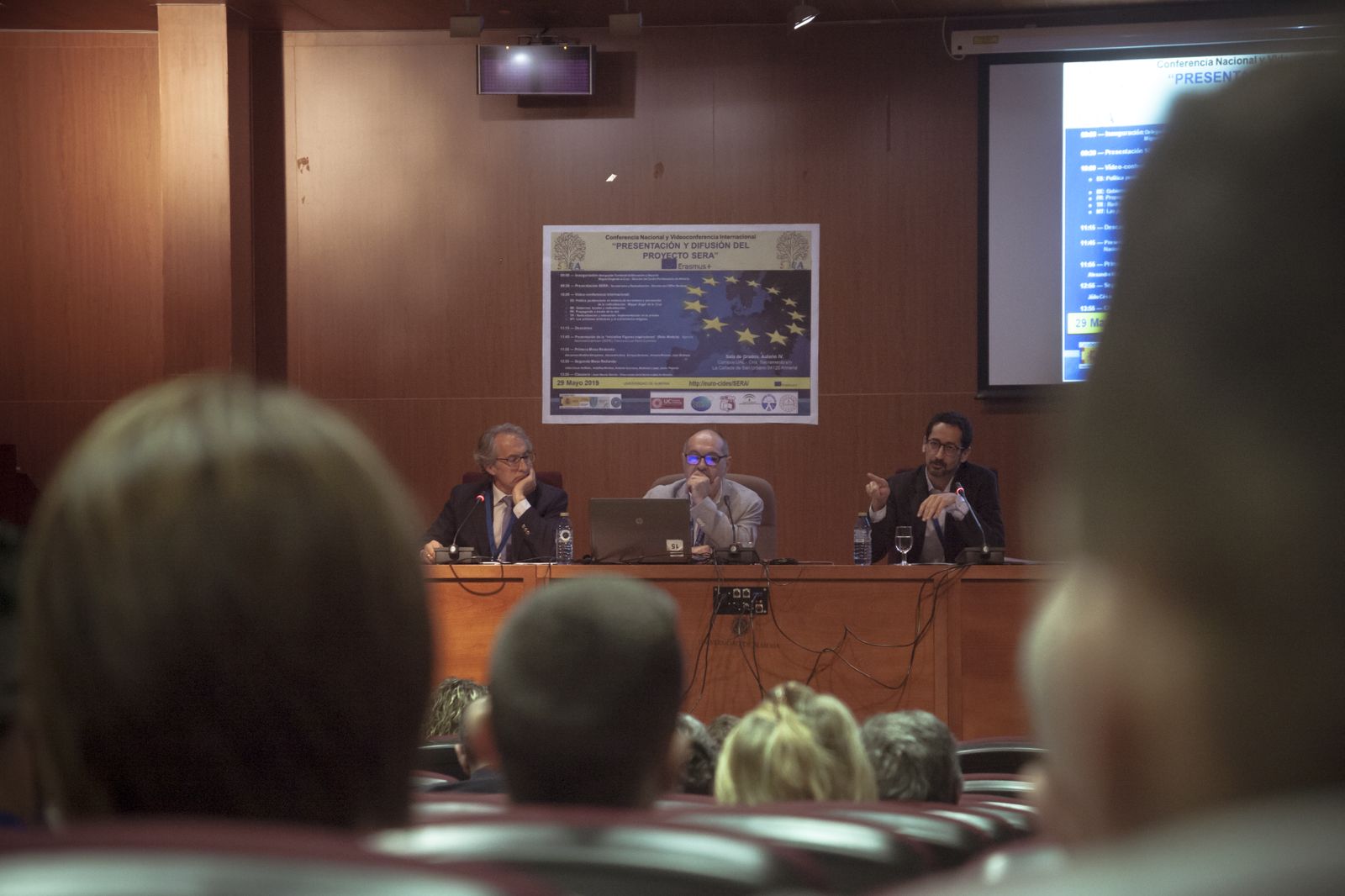 Miguel Ángel de la Cruz y Juan Carlos Martínez durante la presentación del proyecto SERA en la UAL.