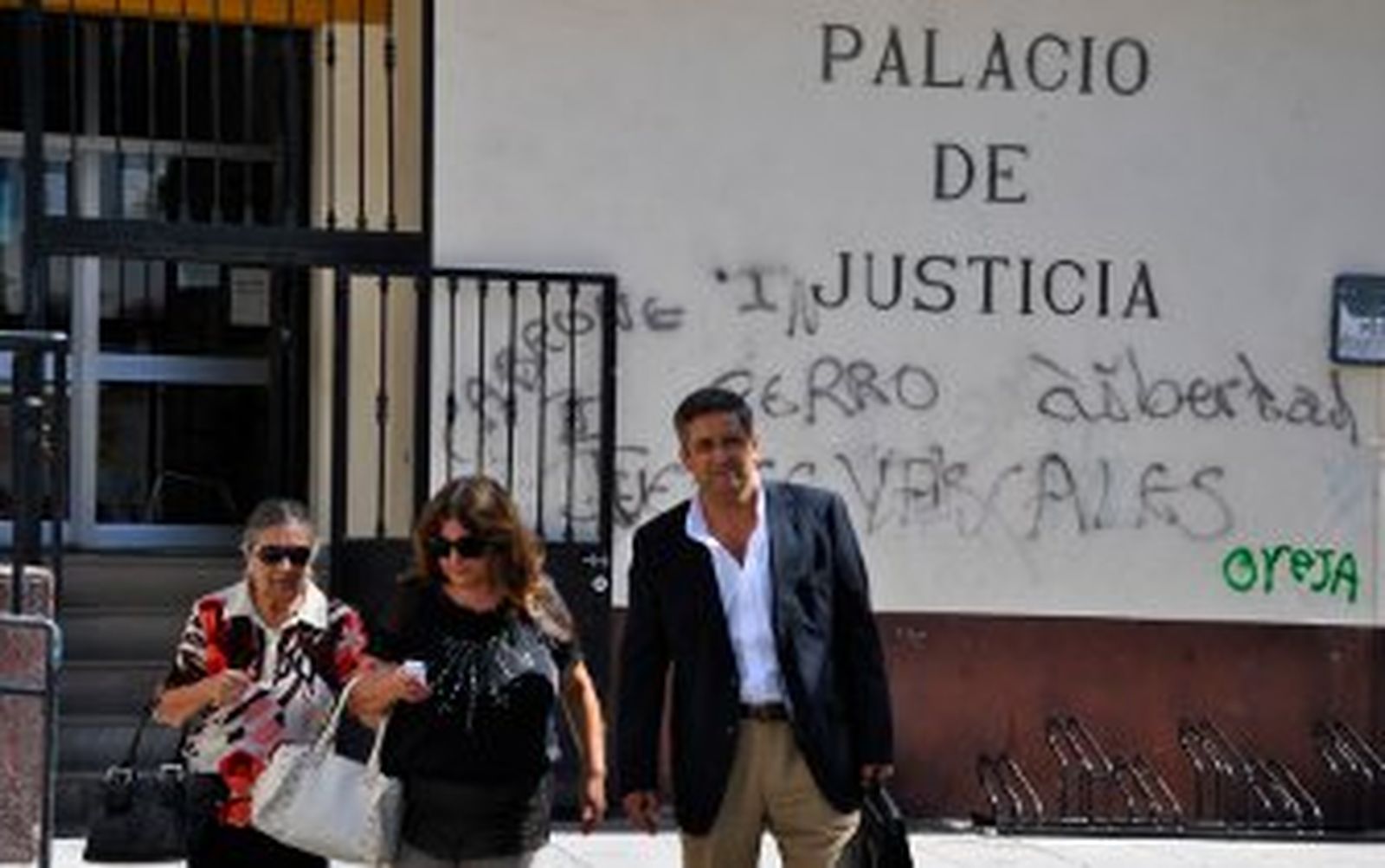 La jueza mantiene la imputación por blanqueo a la mujer de Clemente