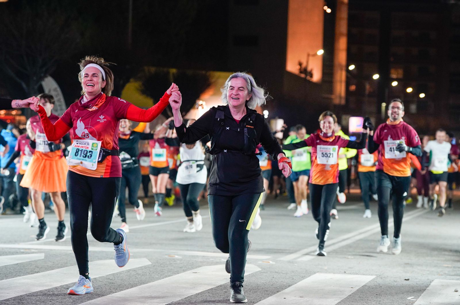 En imágenes: búscate en tu llegada a meta de la Carrera de San Antón 2026 (21)