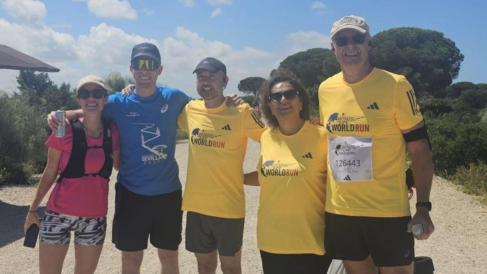 Algunos de los participantes en la carrera.